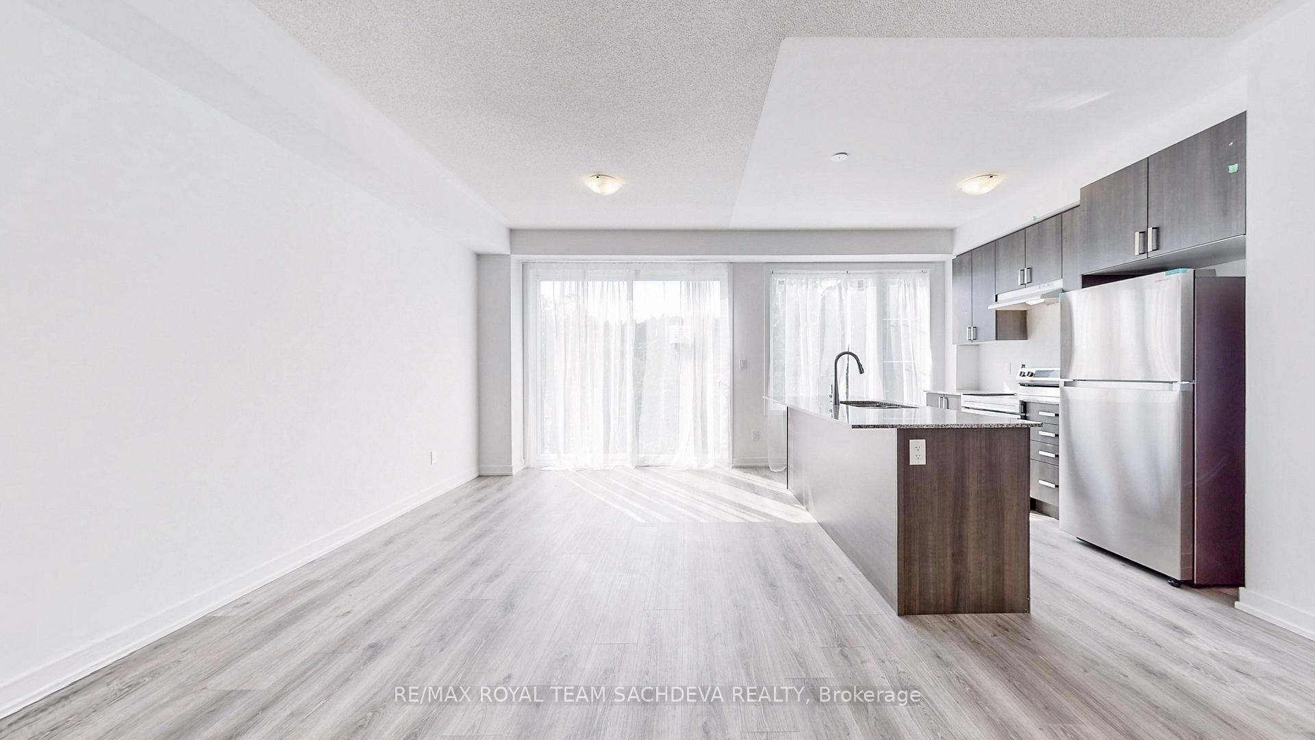 Photo 5 of 73 Pine Gate Place, Whitby, Williamsburg — HOMEH