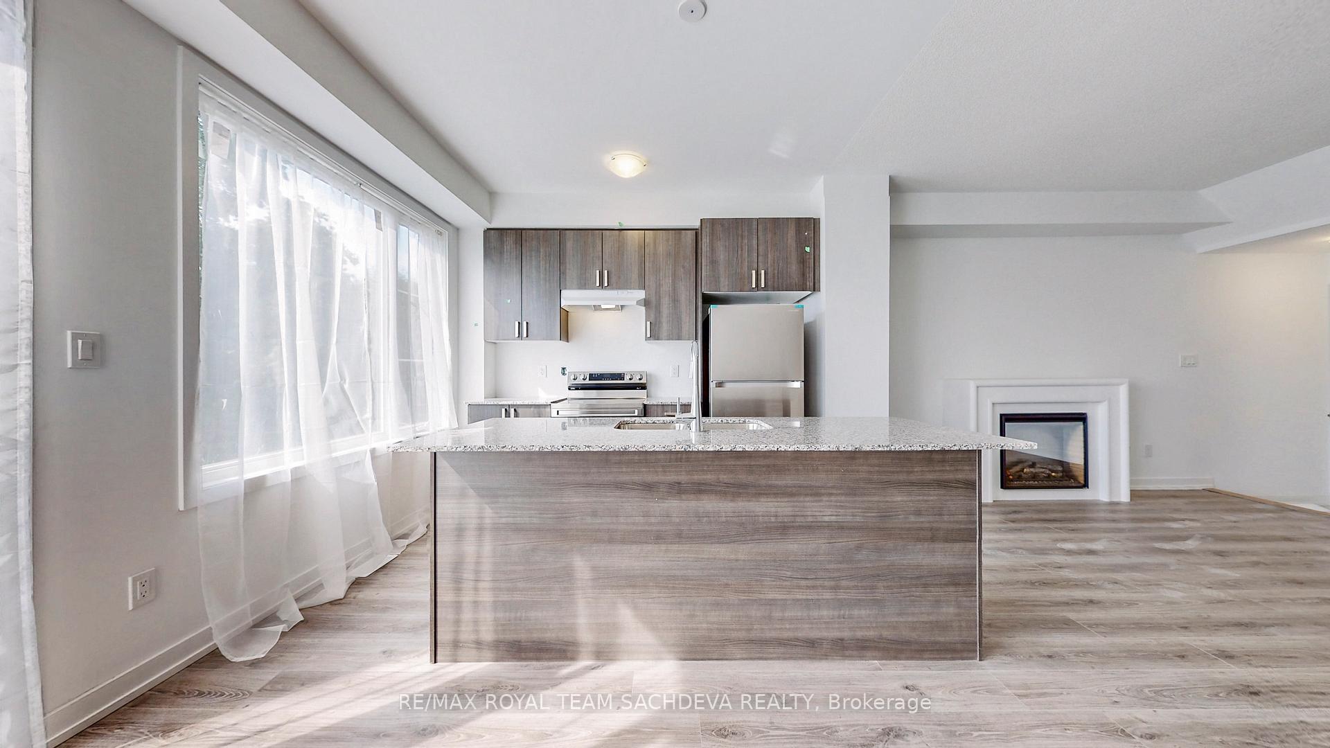 Photo 6 of 73 Pine Gate Place, Whitby, Williamsburg — HOMEH