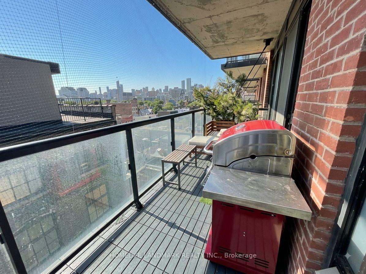 Photo 20 of Unit 716, 608 Richmond Street W, Toronto, Waterfront Communities — HOMEH