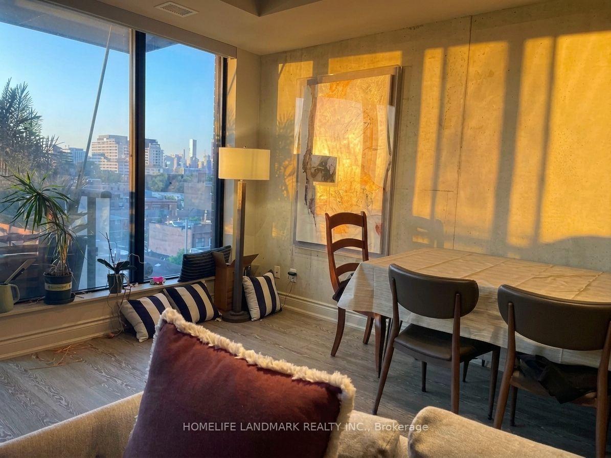 Photo 8 of Unit 716, 608 Richmond Street W, Toronto, Waterfront Communities — HOMEH