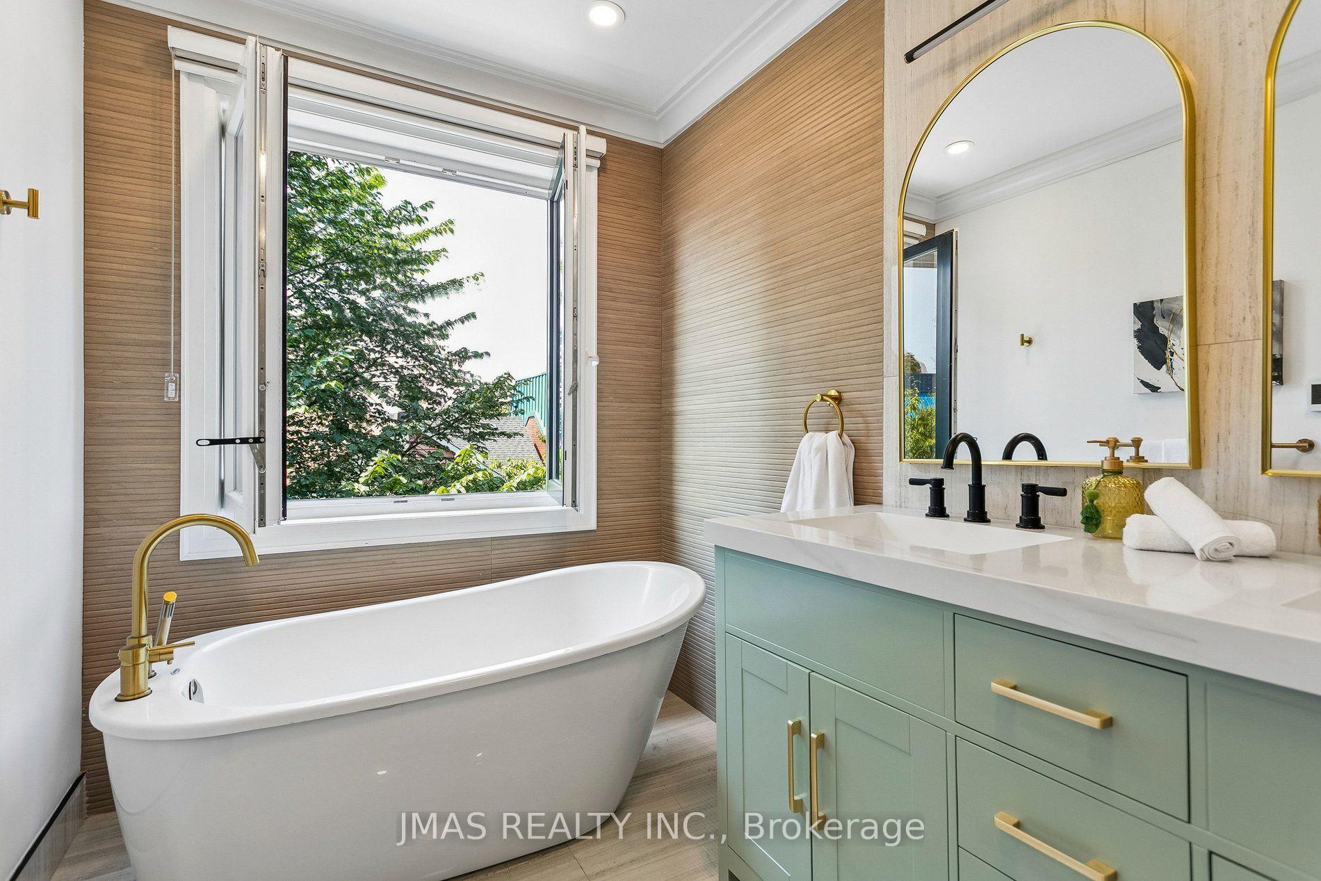 Photo 15 of 268 Manning Avenue, Toronto, Trinity-Bellwoods — HOMEH