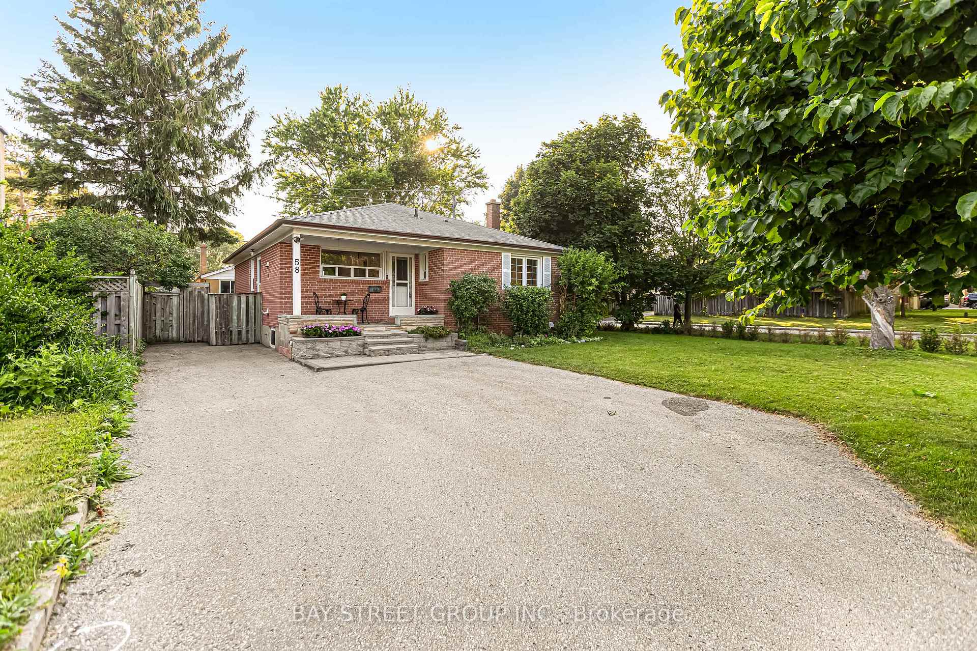 Photo 1 of 58 Billingsgate Crescent, Ajax, South East — HOMEH