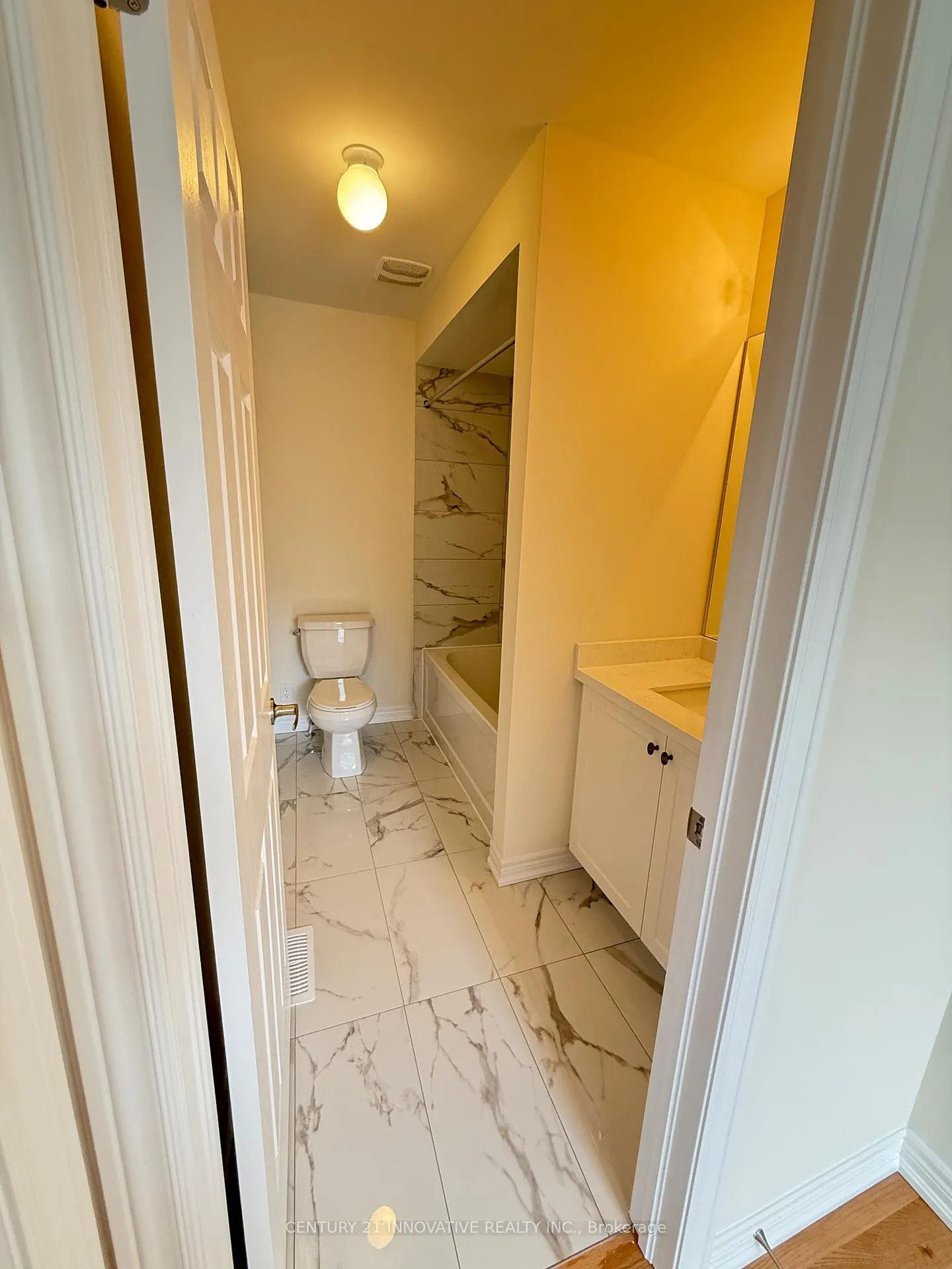 Photo 4 of Unit 06, 952 Cormorant Path, Pickering, Rural Pickering — HOMEH