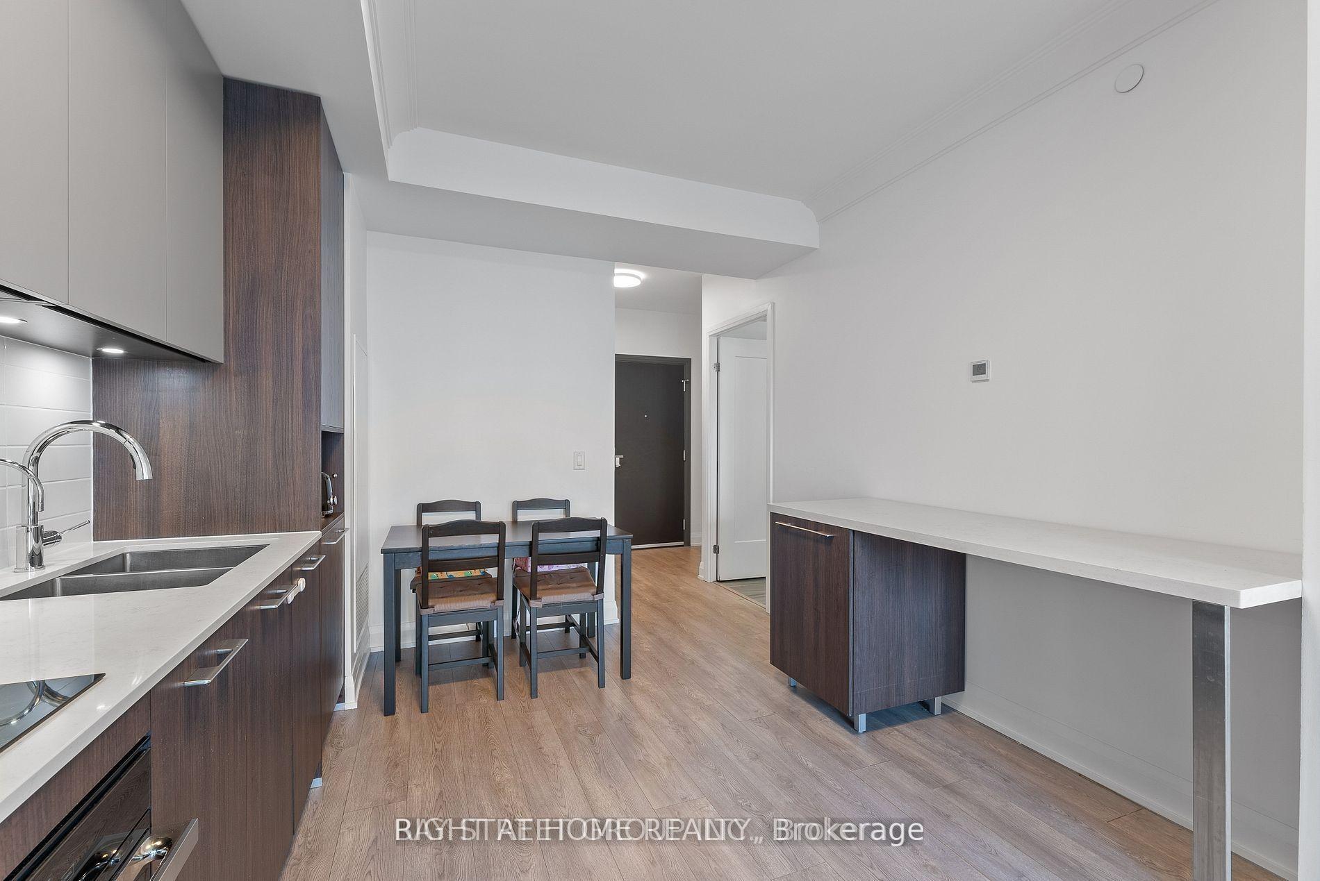 Photo 23 of Unit 3206, 8 Water Walk Drive, Markham, Unionville — HOMEH