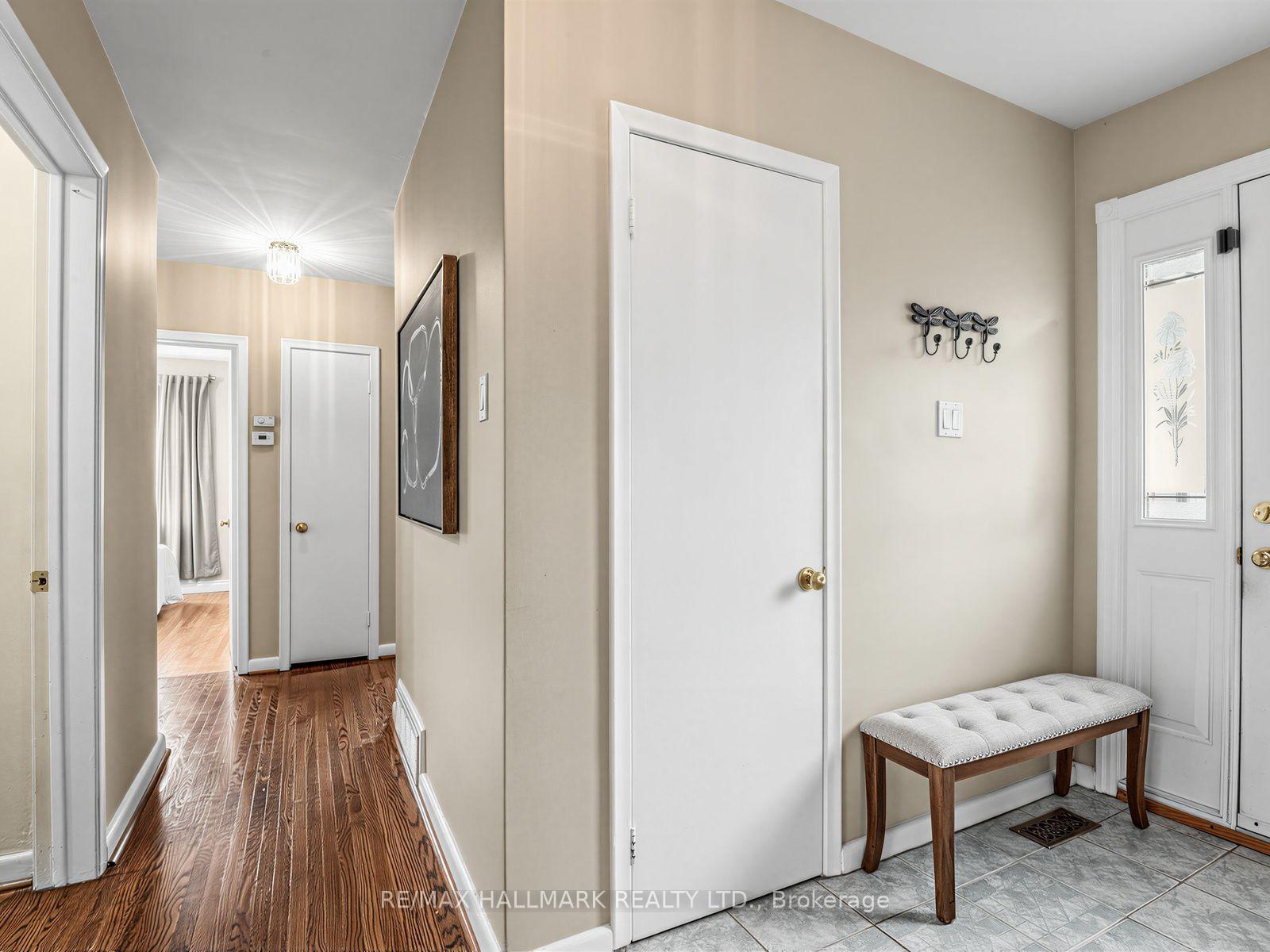 Photo 5 of 23 Lynnbrook Drive, Scarborough, Woburn — HOMEH