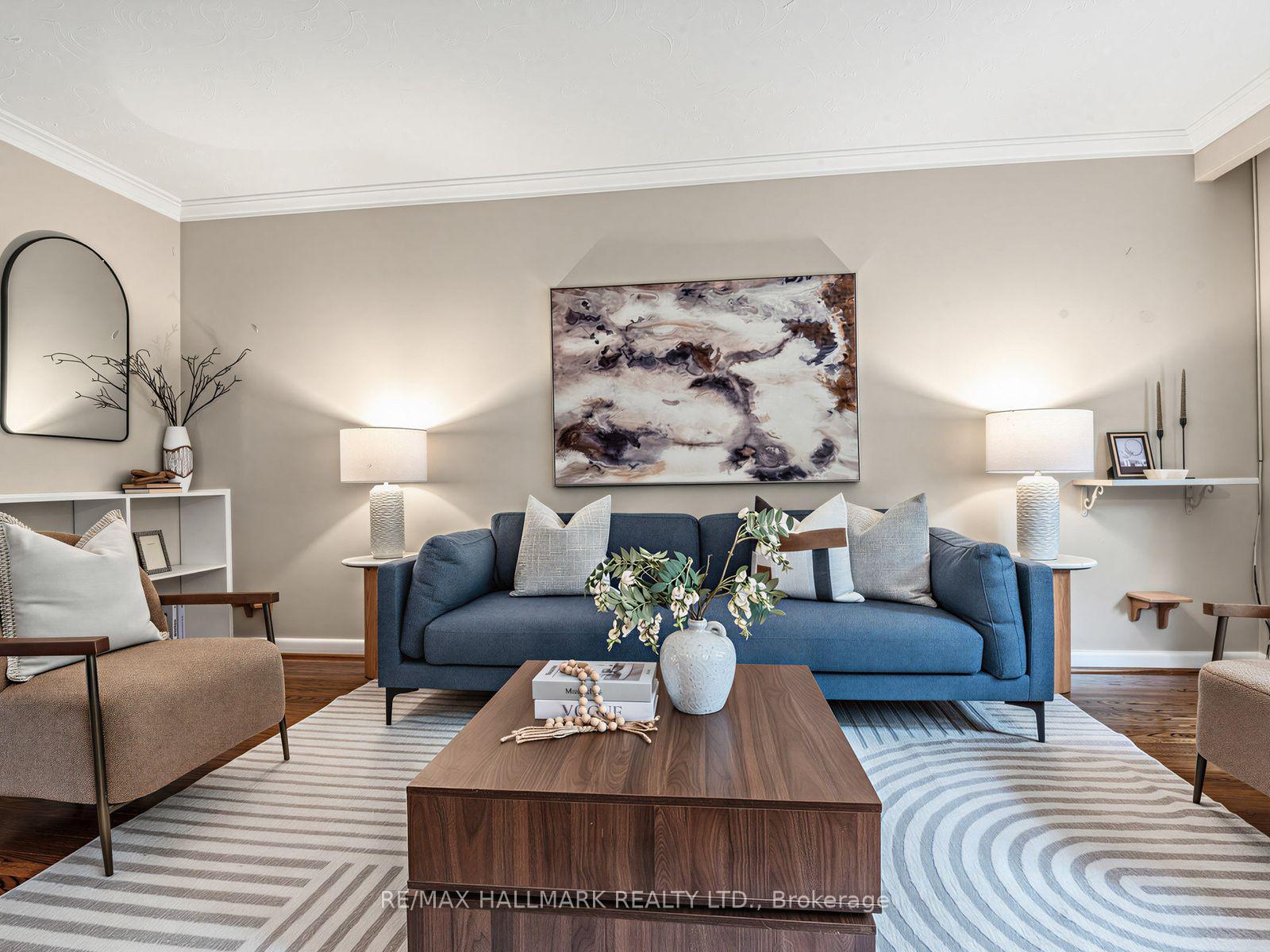 Photo 9 of 23 Lynnbrook Drive, Scarborough, Woburn — HOMEH