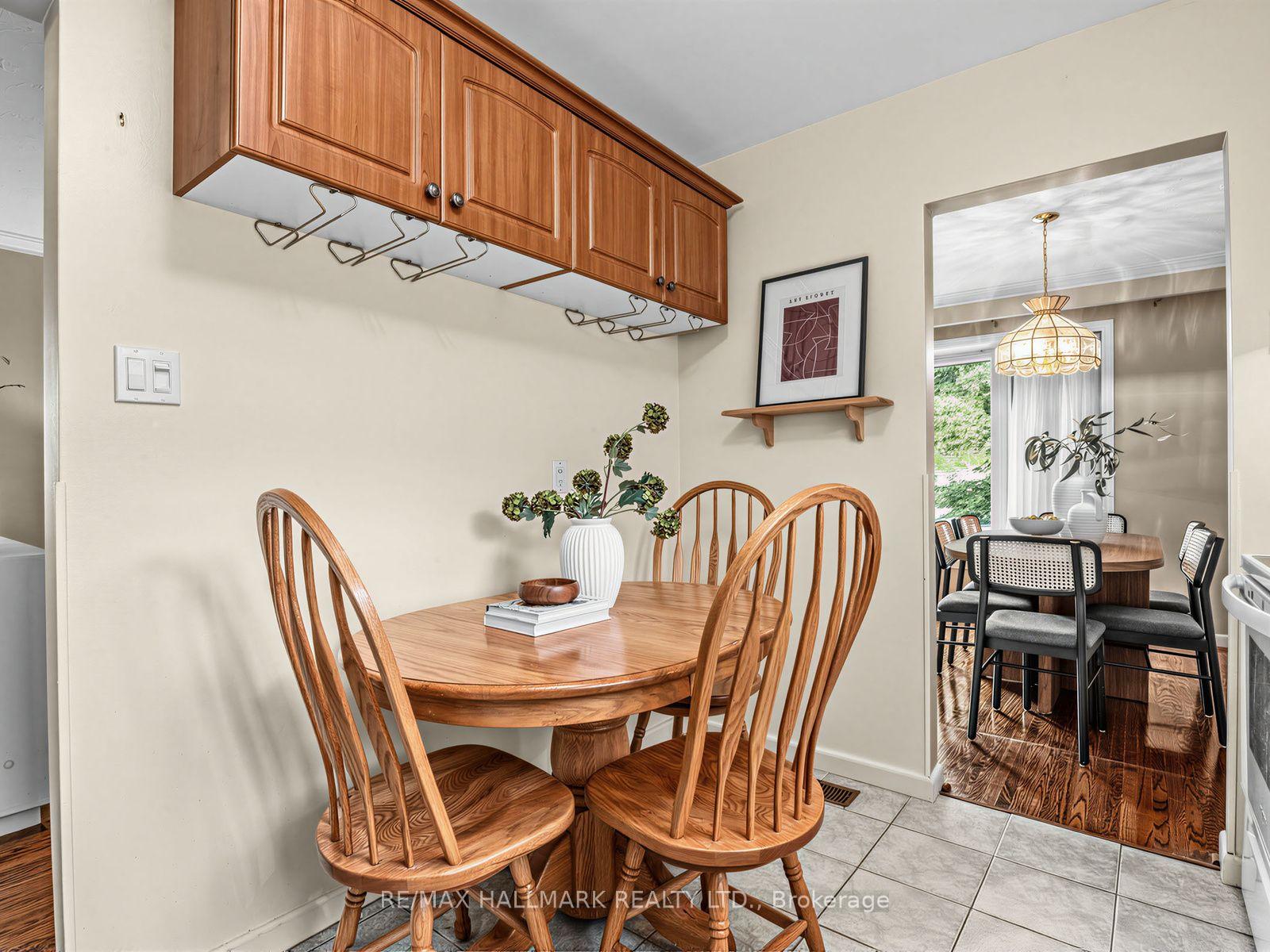 Photo 14 of 23 Lynnbrook Drive, Scarborough, Woburn — HOMEH