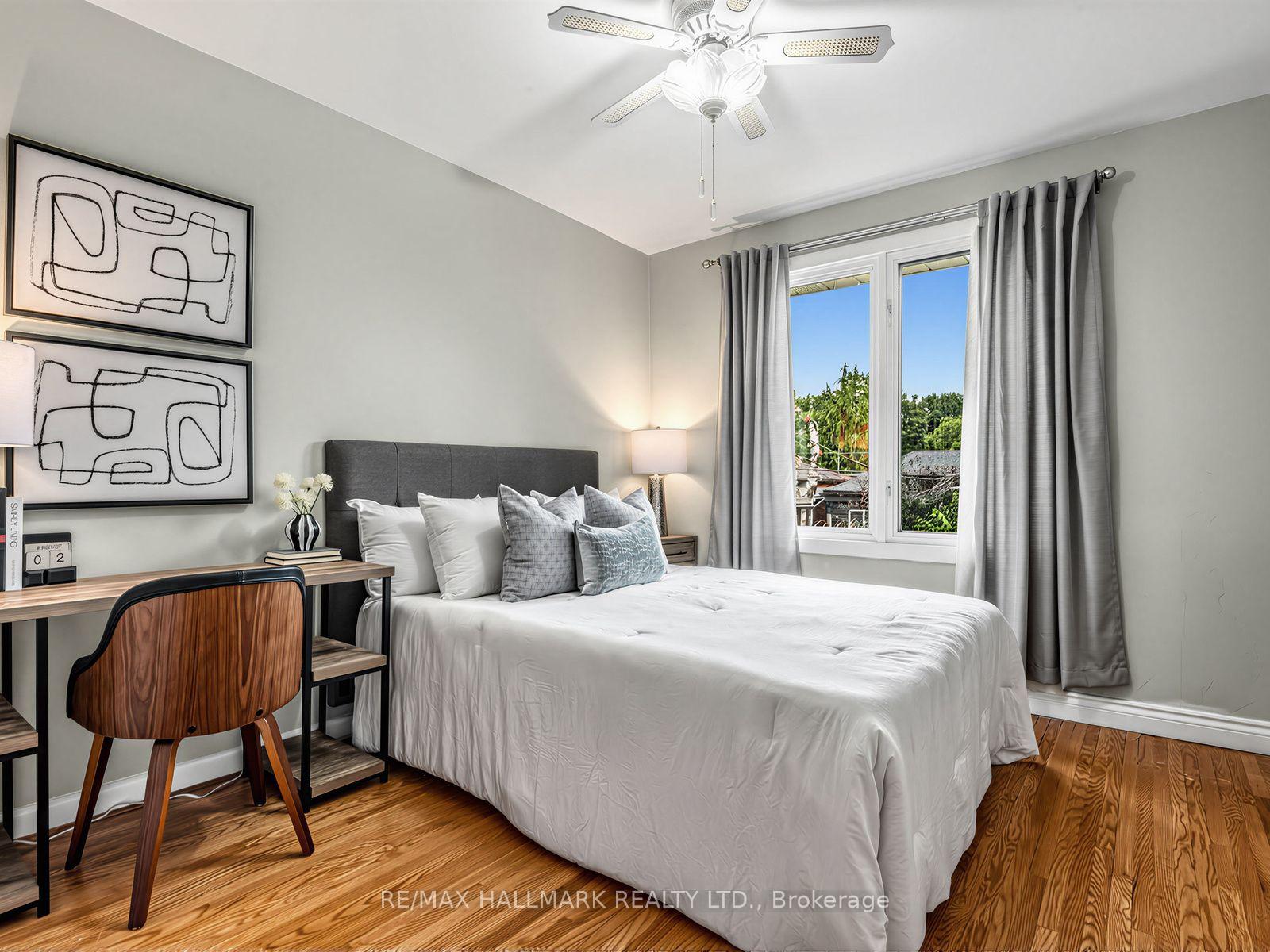Photo 22 of 23 Lynnbrook Drive, Scarborough, Woburn — HOMEH