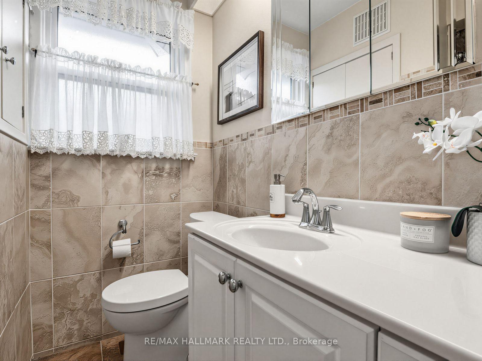 Photo 24 of 23 Lynnbrook Drive, Scarborough, Woburn — HOMEH
