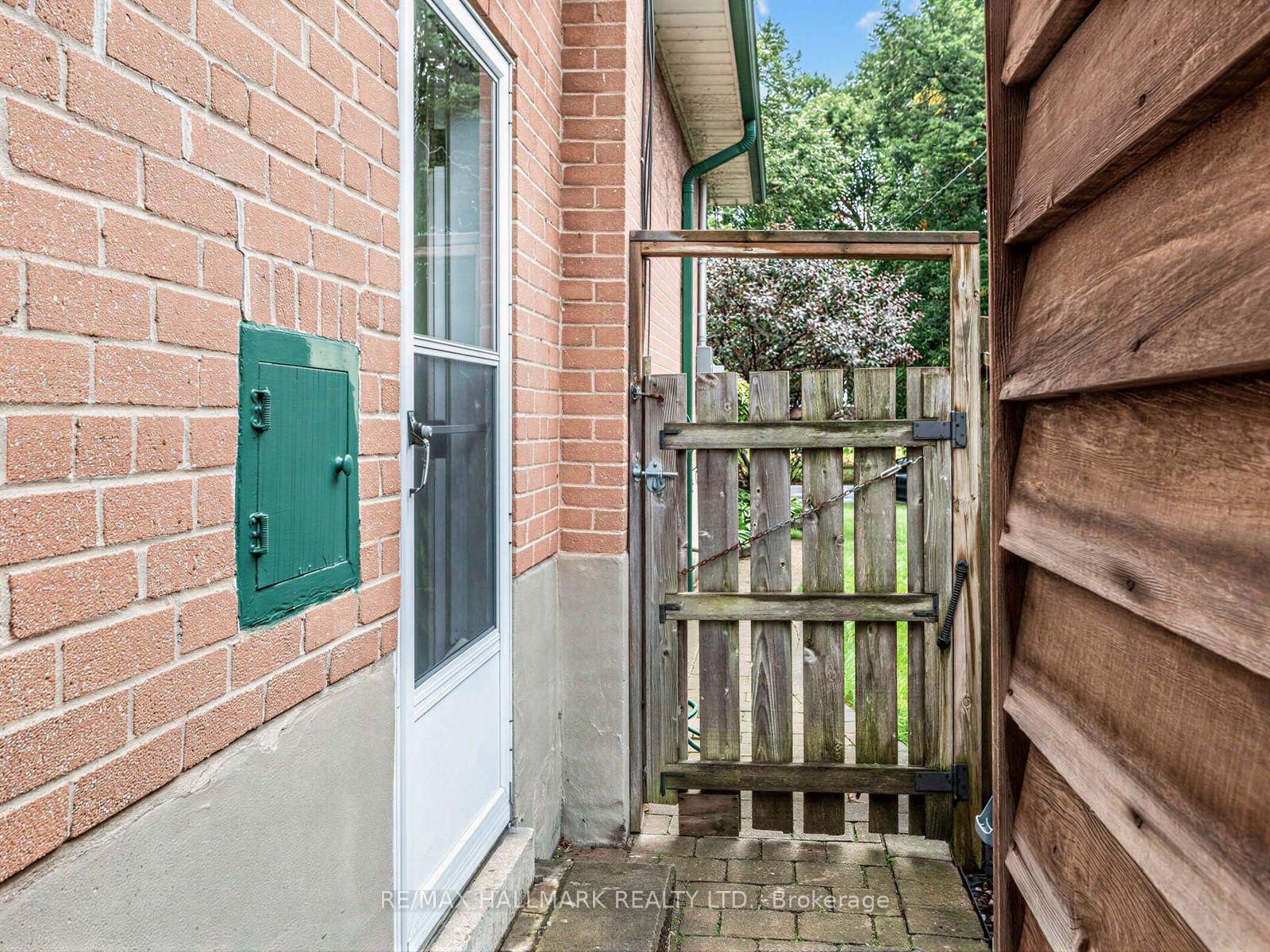 Photo 37 of 23 Lynnbrook Drive, Scarborough, Woburn — HOMEH