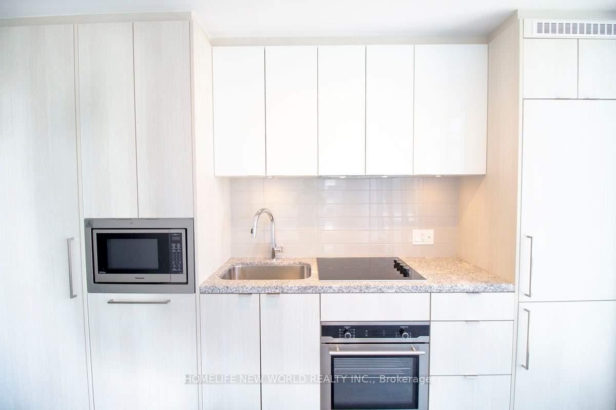 Photo 2 of Unit 4111, 115 Blue Jays Way, Toronto, Waterfront Communities — HOMEH