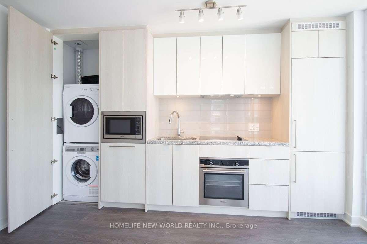 Photo 7 of Unit 4111, 115 Blue Jays Way, Toronto, Waterfront Communities — HOMEH