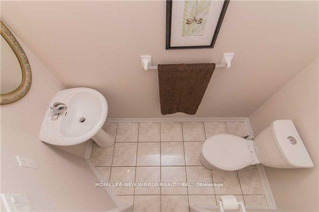 Photo 11 of Unit Upper, 6 Altamont Road, North York, Newtonbrook West — HOMEH
