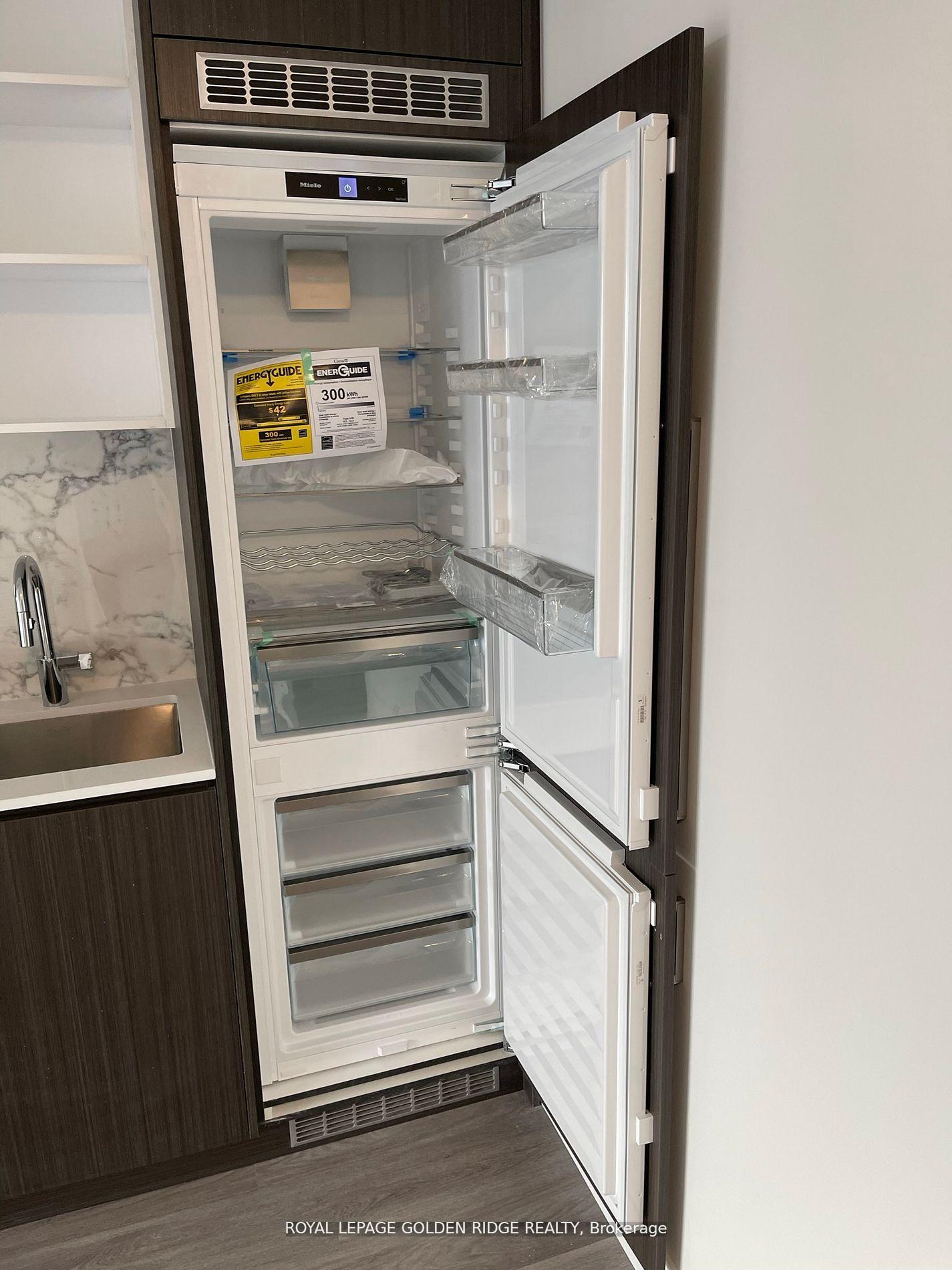 Photo 6 of Unit 6812, 55 cooper Street, Toronto, Waterfront Communities — HOMEH