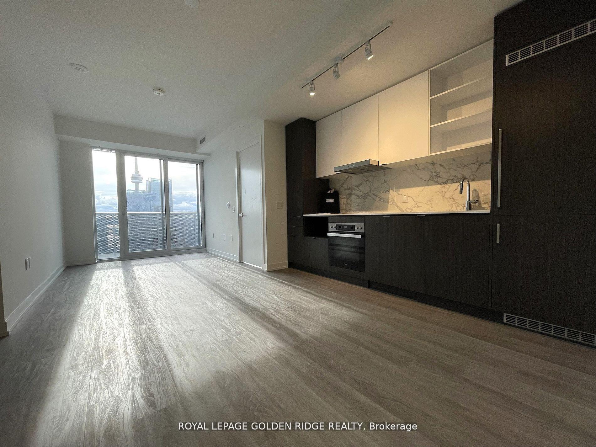 Photo 7 of Unit 6812, 55 cooper Street, Toronto, Waterfront Communities — HOMEH