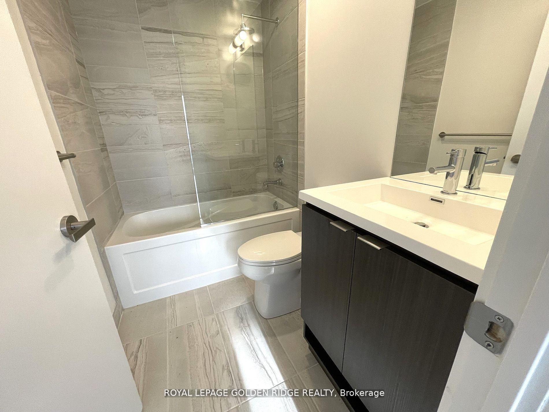 Photo 8 of Unit 6812, 55 cooper Street, Toronto, Waterfront Communities — HOMEH
