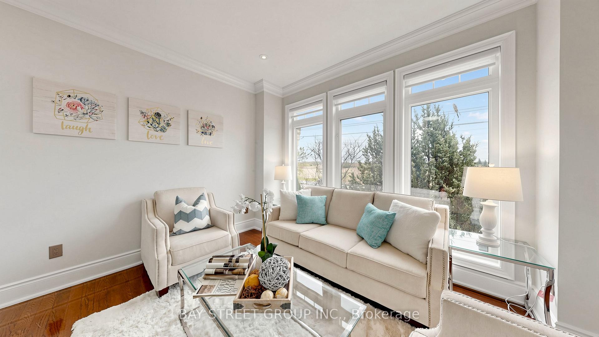 Photo 6 of 97 Zokol Drive, Aurora, Bayview Northeast — HOMEH