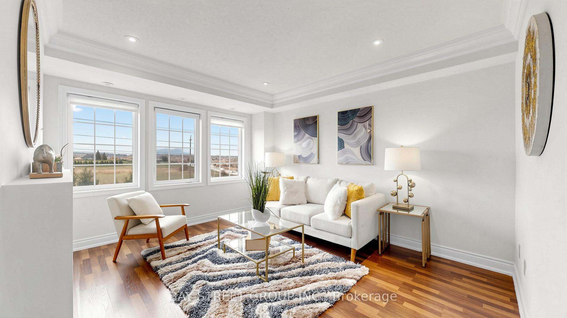 Photo 19 of 97 Zokol Drive, Aurora, Bayview Northeast — HOMEH