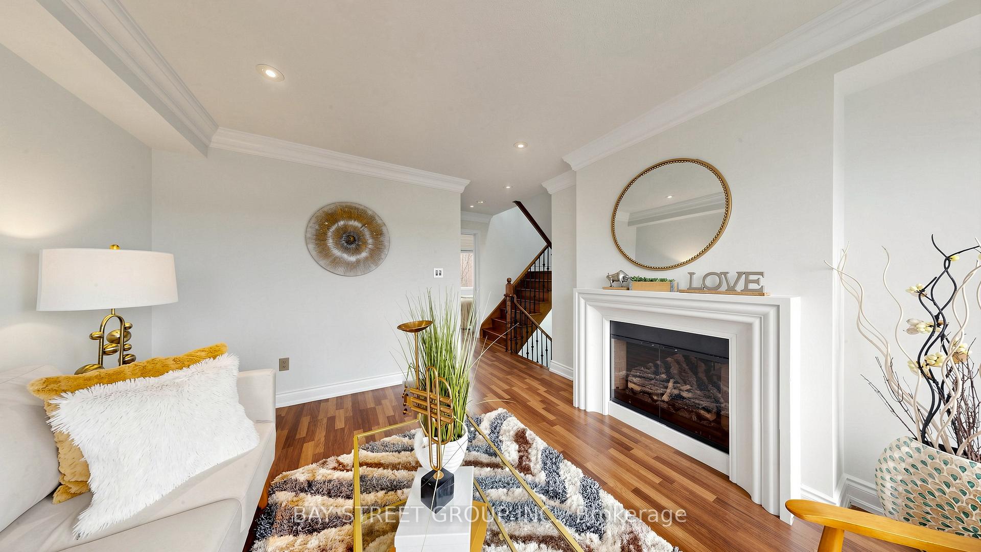 Photo 21 of 97 Zokol Drive, Aurora, Bayview Northeast — HOMEH