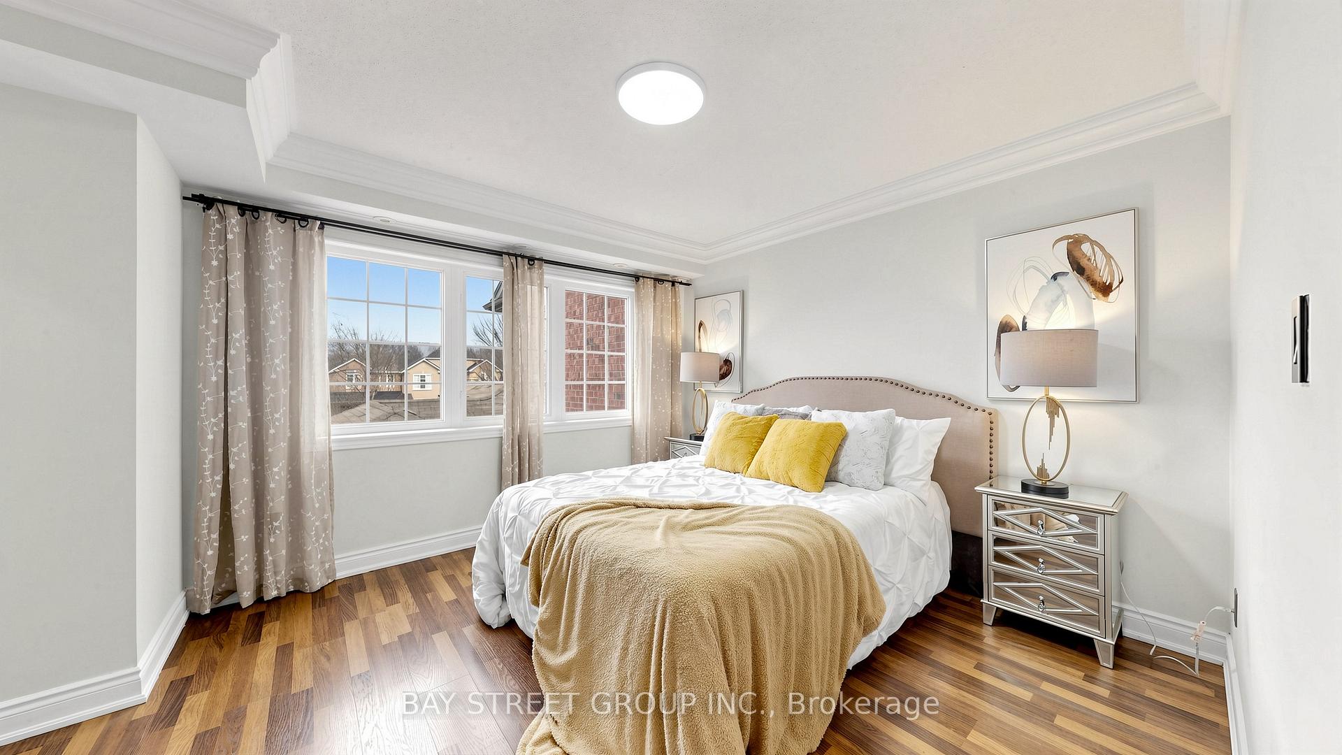 Photo 22 of 97 Zokol Drive, Aurora, Bayview Northeast — HOMEH