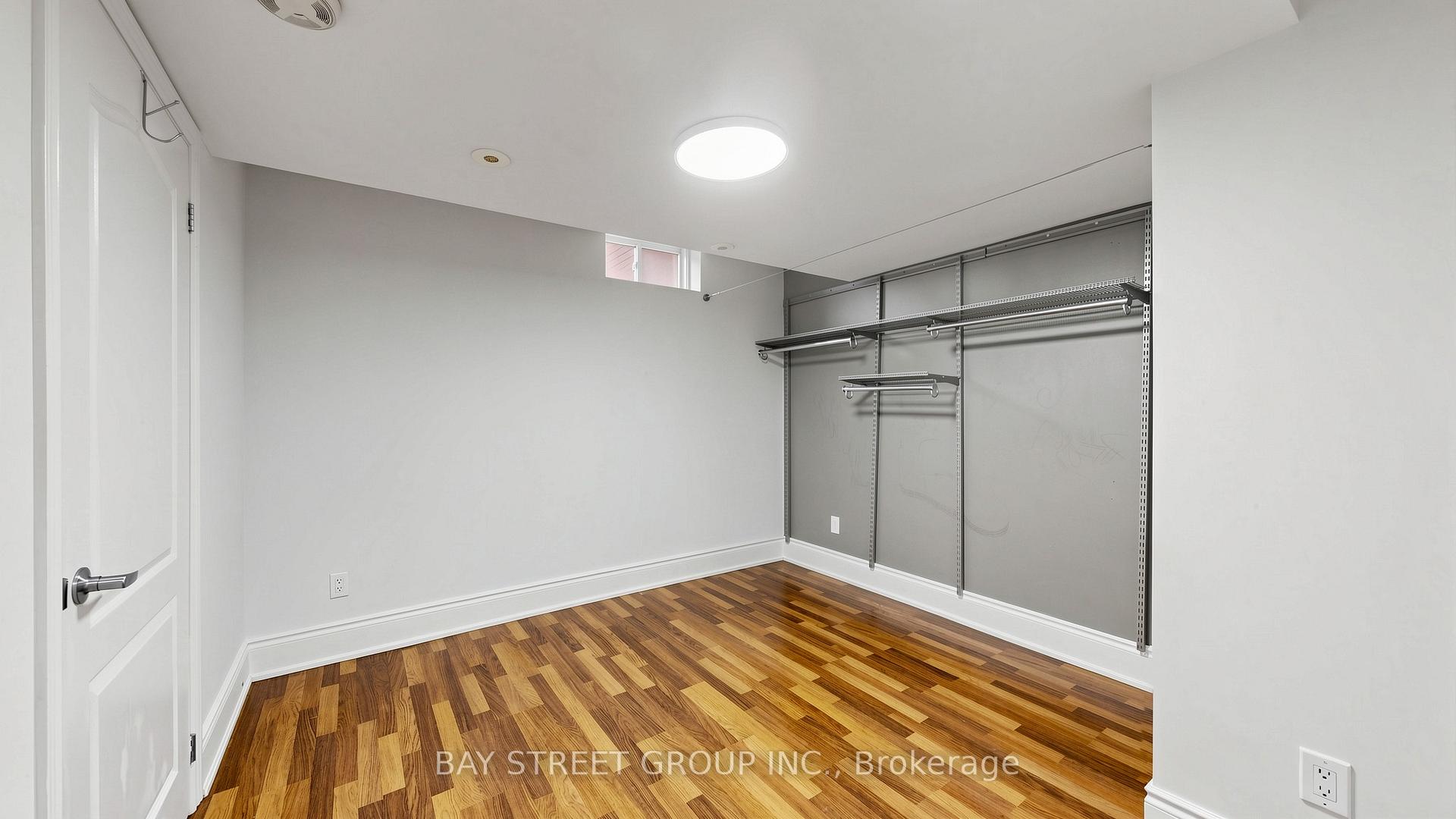 Photo 42 of 97 Zokol Drive, Aurora, Bayview Northeast — HOMEH