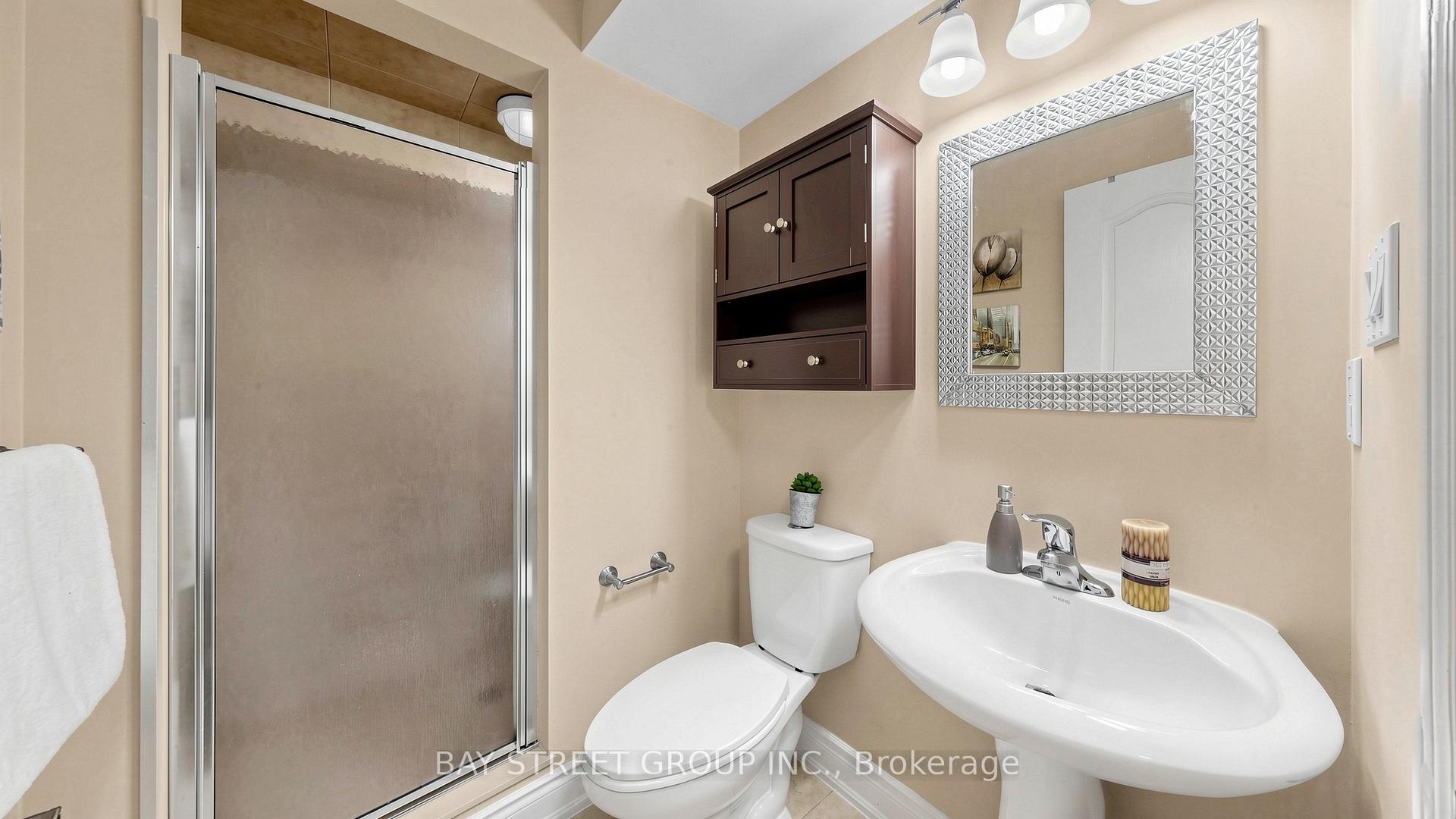 Photo 43 of 97 Zokol Drive, Aurora, Bayview Northeast — HOMEH