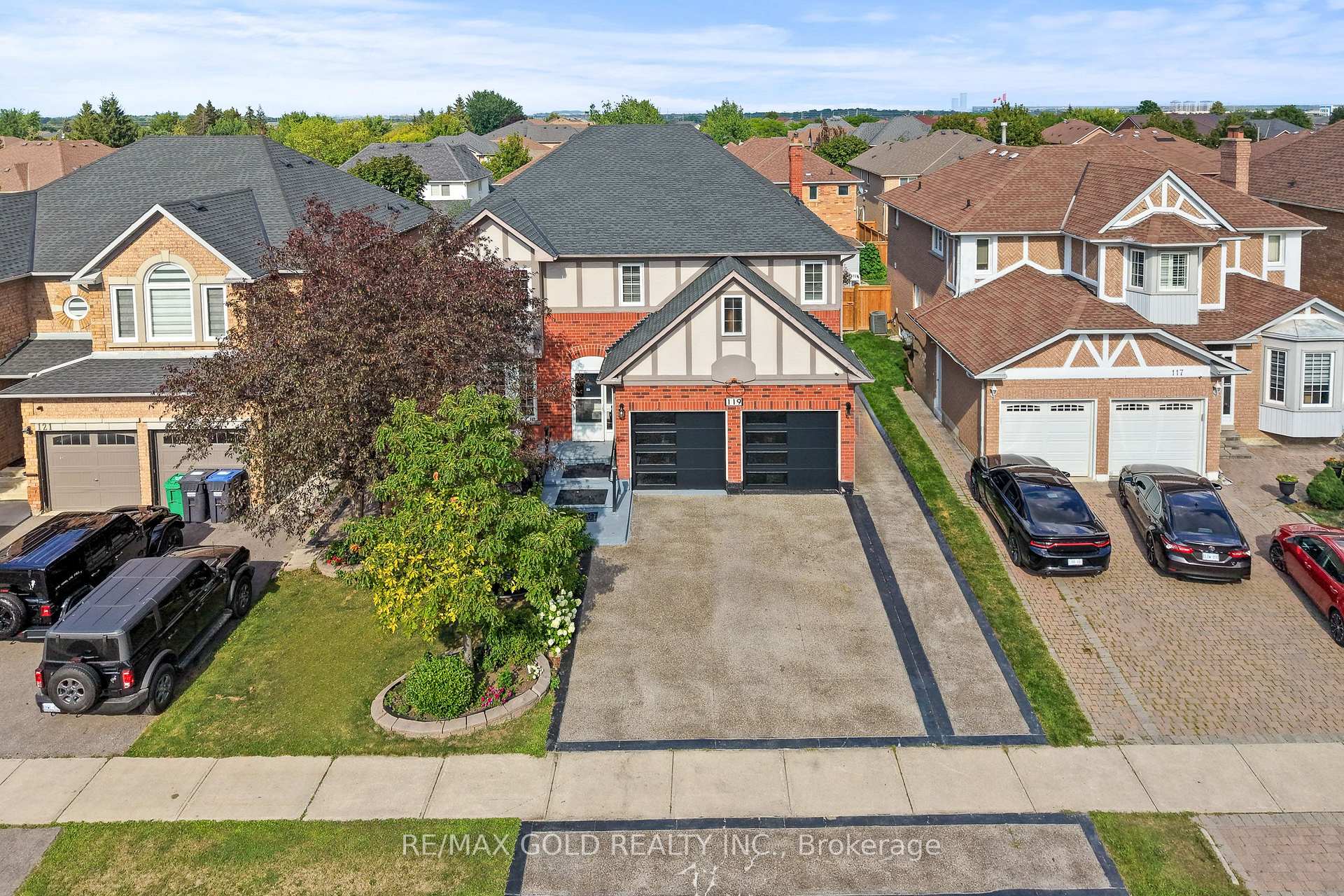 Photo 1 of 119 Mountainash Road, Brampton, Sandringham-Wellington — HOMEH