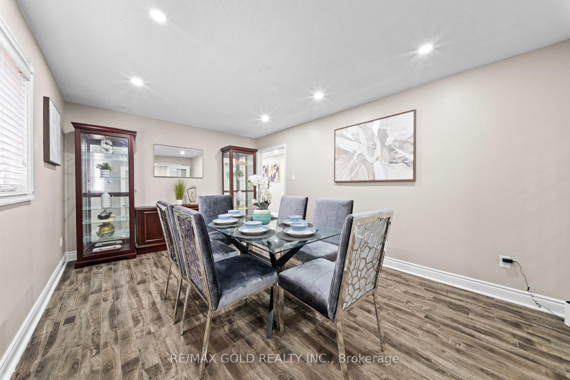Photo 16 of 119 Mountainash Road, Brampton, Sandringham-Wellington — HOMEH