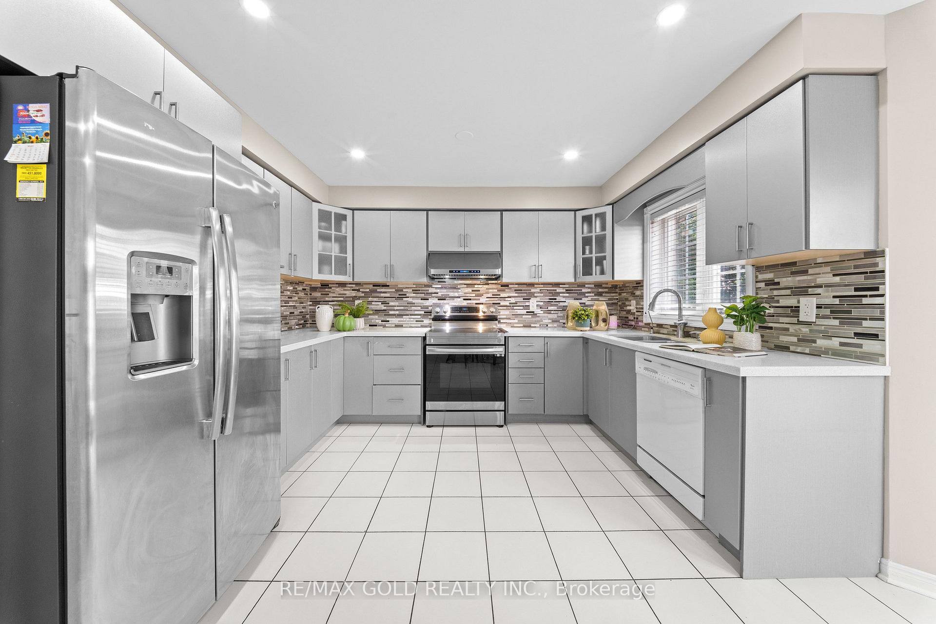 Photo 28 of 119 Mountainash Road, Brampton, Sandringham-Wellington — HOMEH