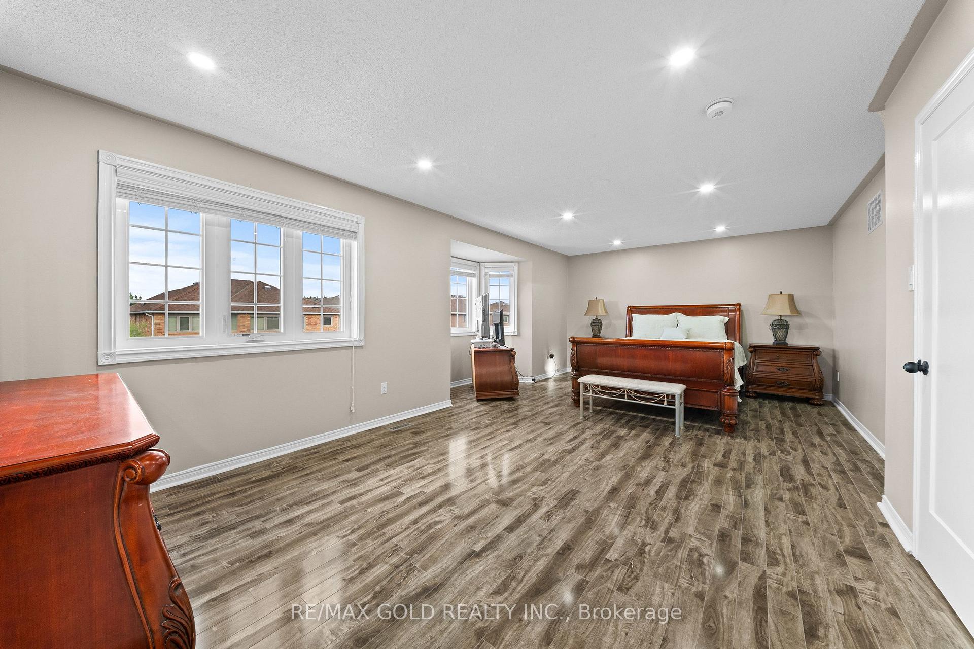 Photo 44 of 119 Mountainash Road, Brampton, Sandringham-Wellington — HOMEH