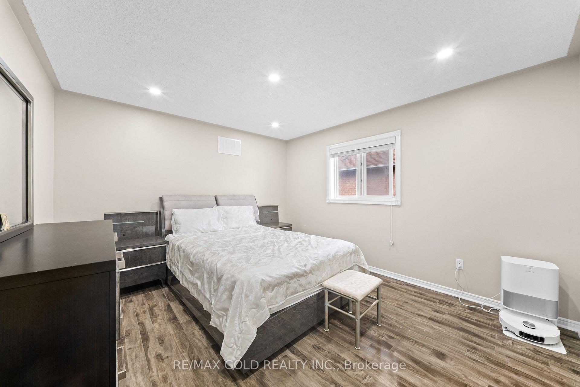 Photo 58 of 119 Mountainash Road, Brampton, Sandringham-Wellington — HOMEH