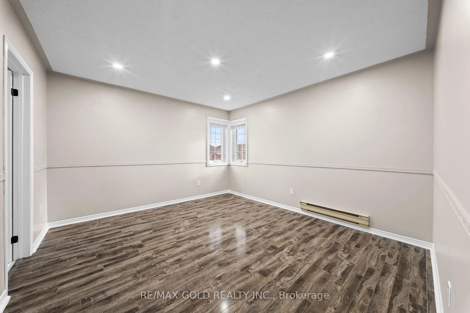 Photo 17 of 119 Mountainash Road, Brampton, Sandringham-Wellington — HOMEH
