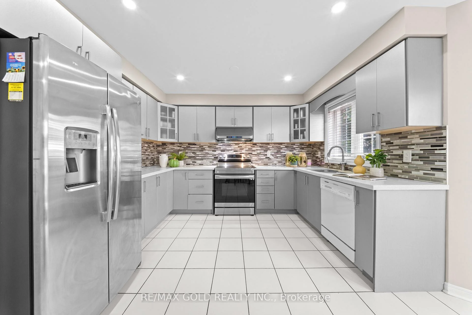 Photo 21 of 119 Mountainash Road, Brampton, Sandringham-Wellington — HOMEH