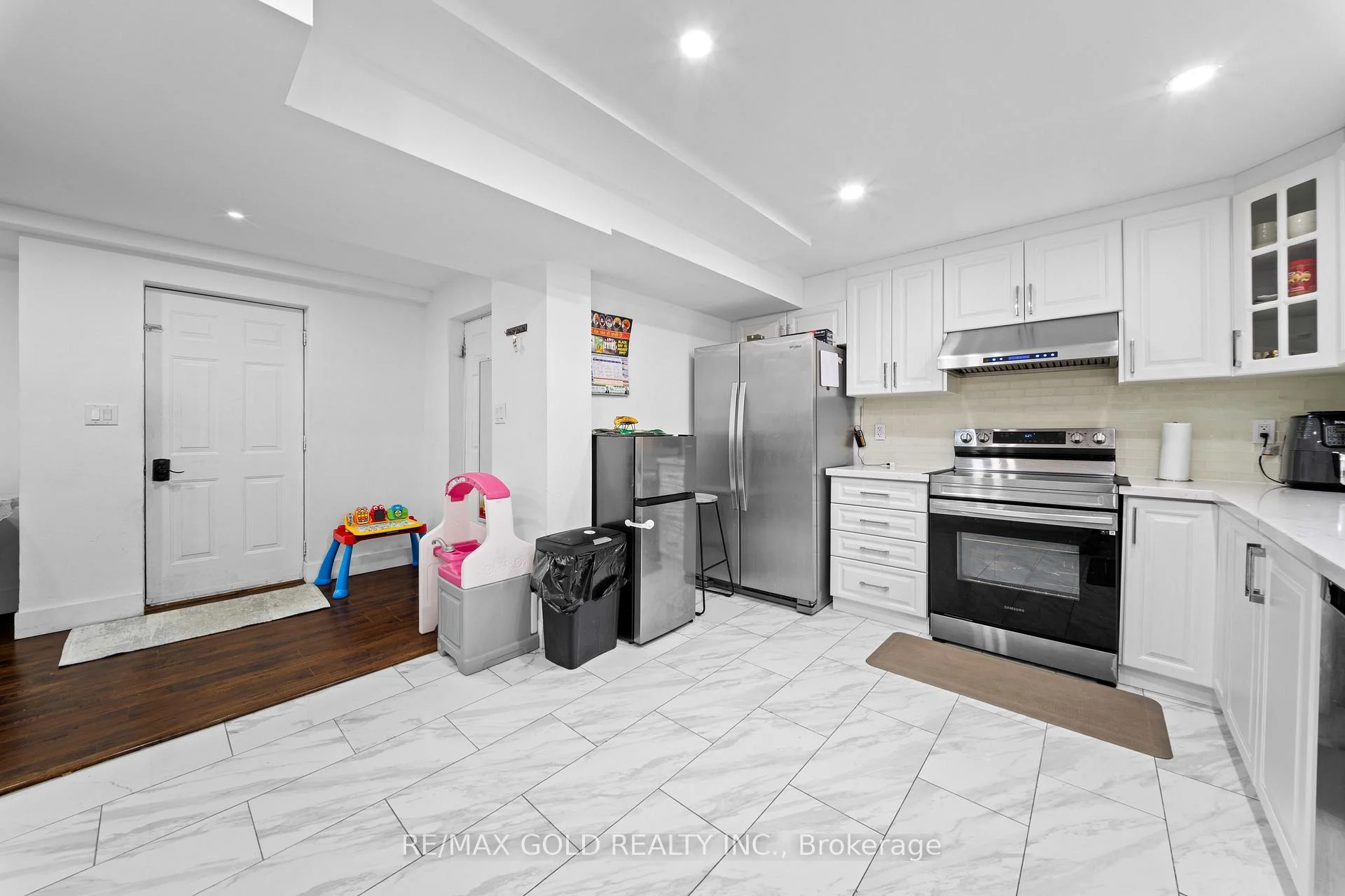 Photo 74 of 119 Mountainash Road, Brampton, Sandringham-Wellington — HOMEH