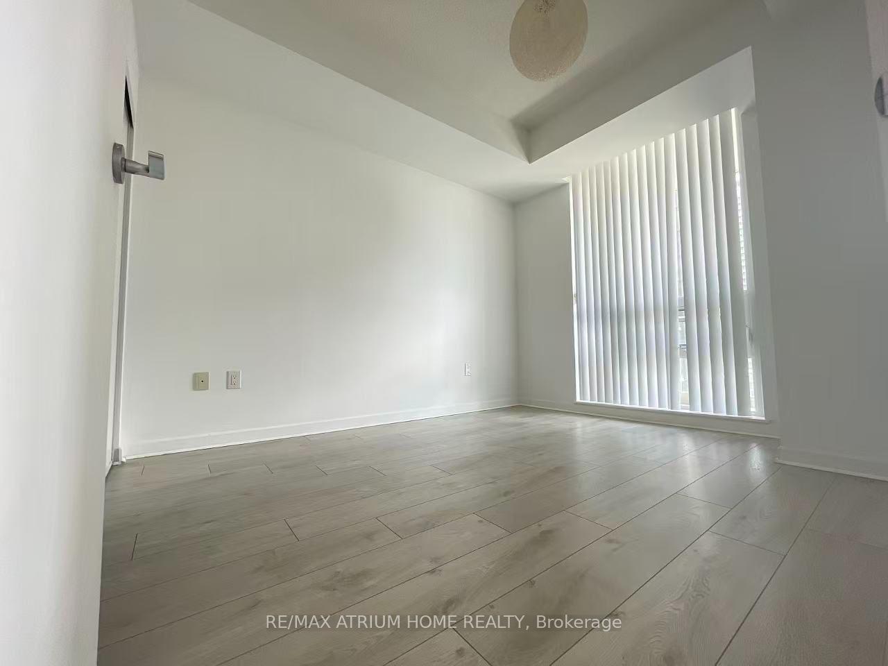 Photo 4 of Unit 806, 62 Forest Manor Road, North York, Henry Farm — HOMEH