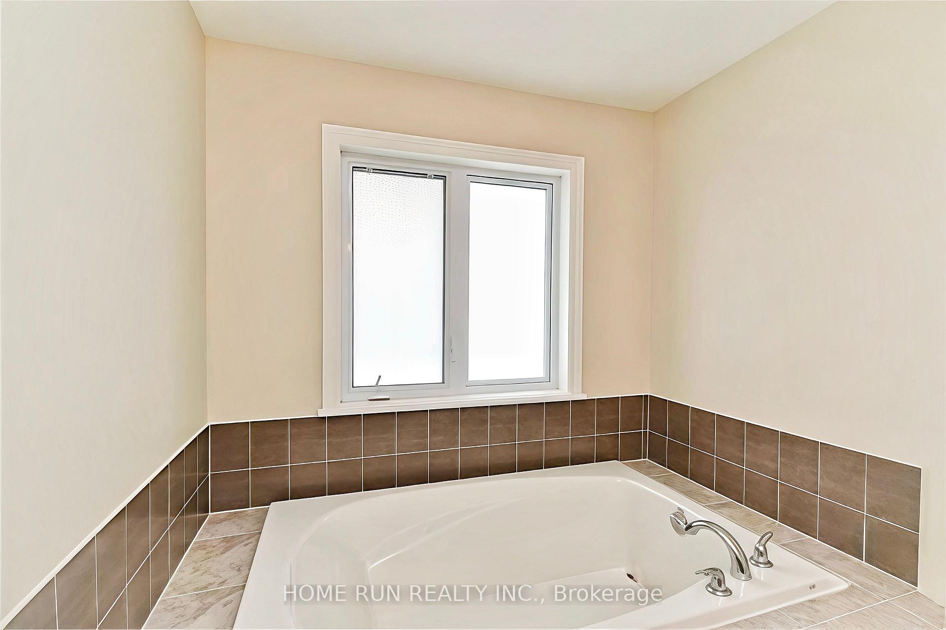 Photo 15 of 270 Jersey Tea Circle, Ottawa, Riverside South/Gloucester Glen — HOMEH