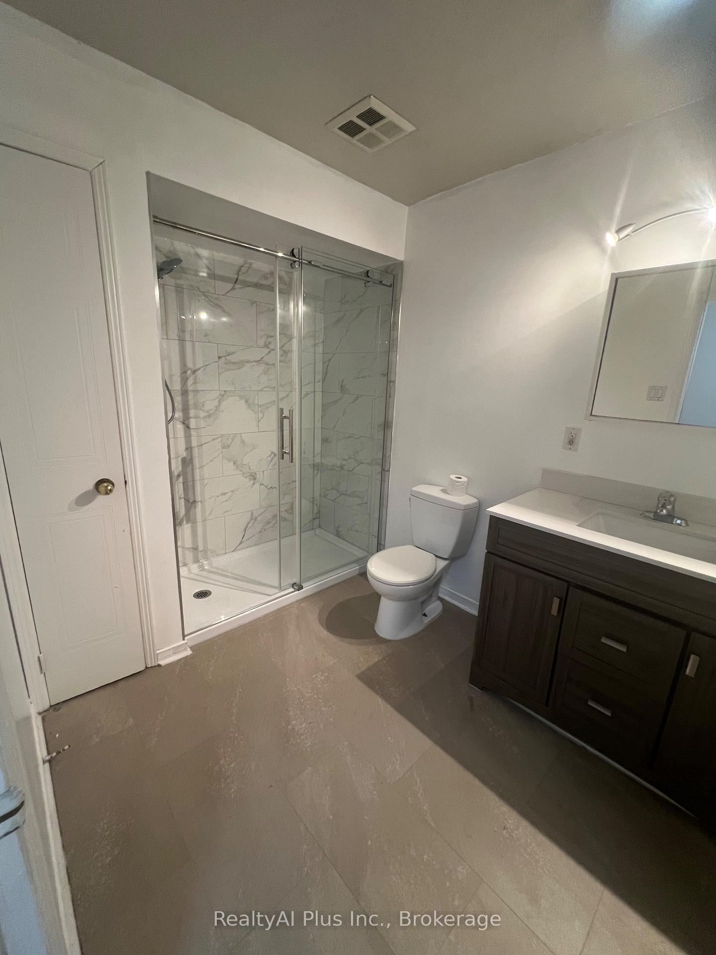 Photo 15 of 1569A Kingston Road, Scarborough, Birchcliffe-Cliffside — HOMEH