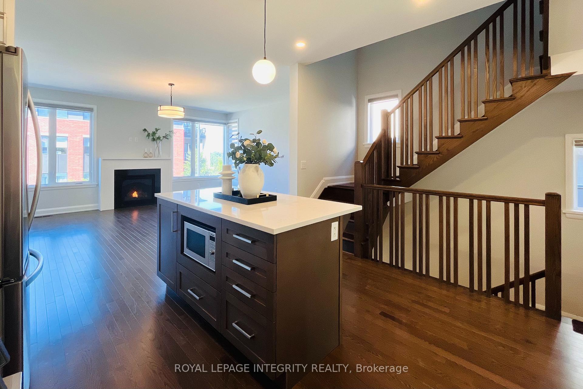 Photo 4 of 147 Boundstone Way, Ottawa, Kanata - Kanata Lakes/Heritage Hills — HOMEH