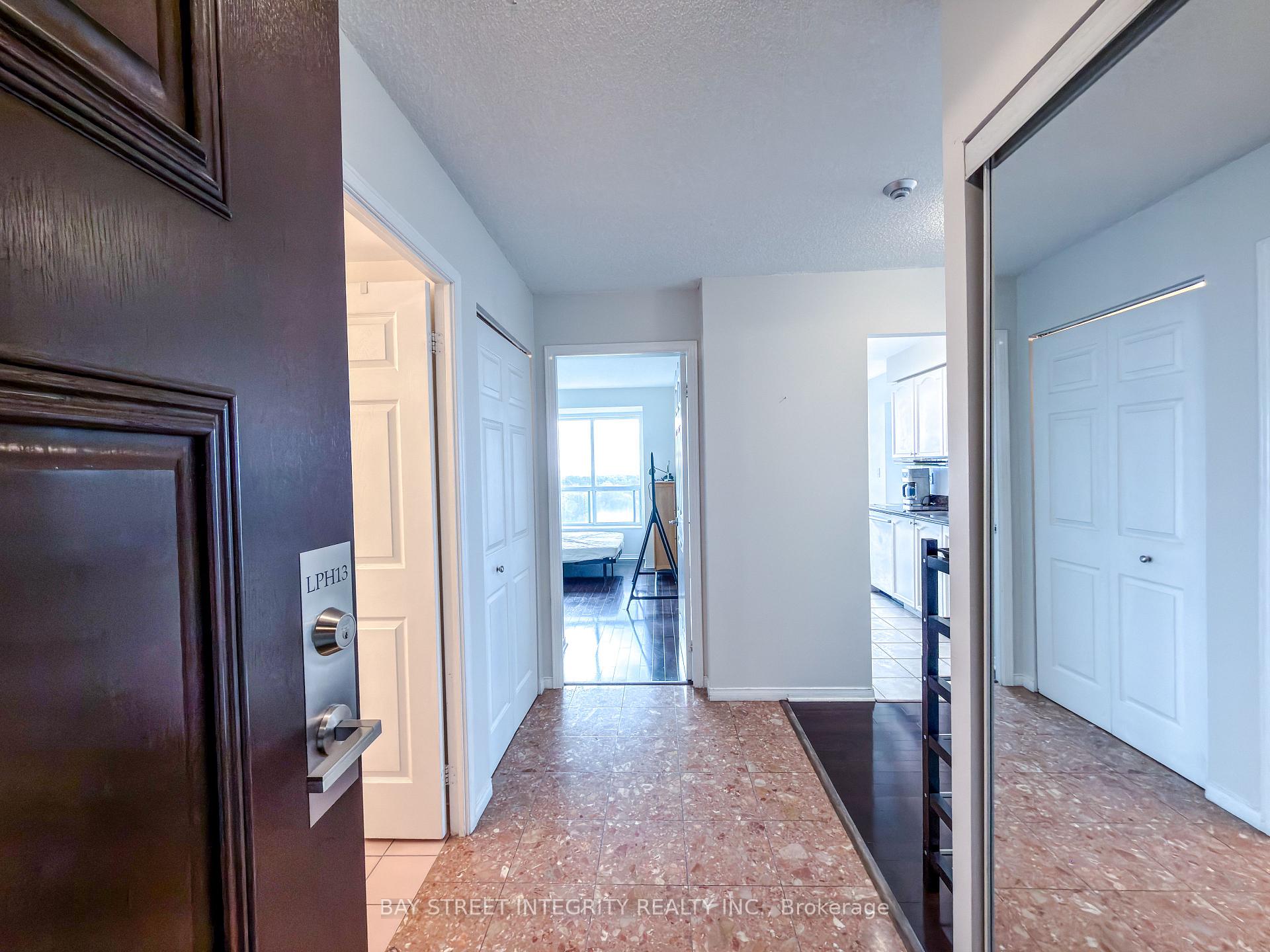 Photo 3 of Unit Lph13, 39 Pemberton Avenue, North York, Newtonbrook East — HOMEH