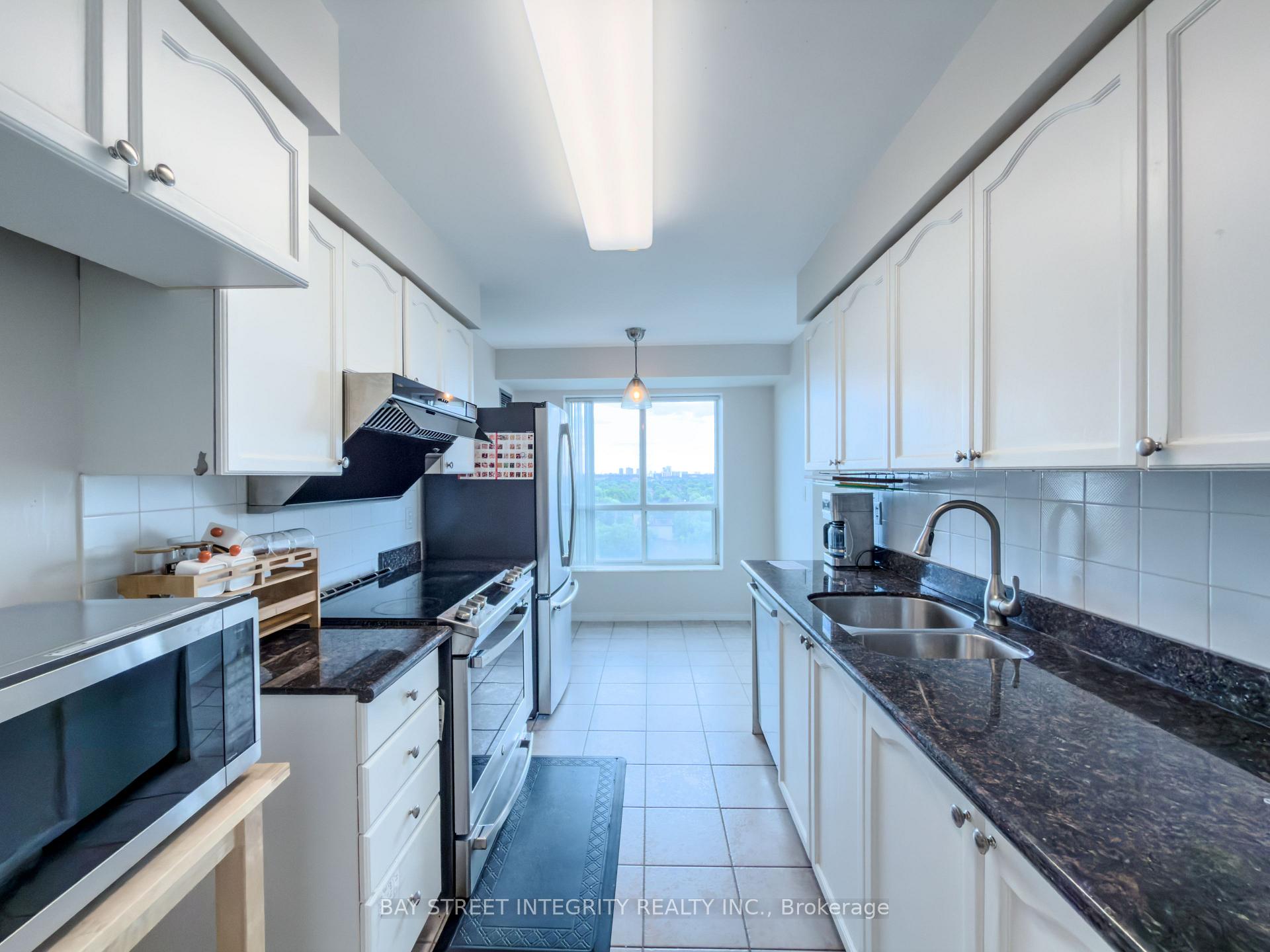 Photo 8 of Unit Lph13, 39 Pemberton Avenue, North York, Newtonbrook East — HOMEH