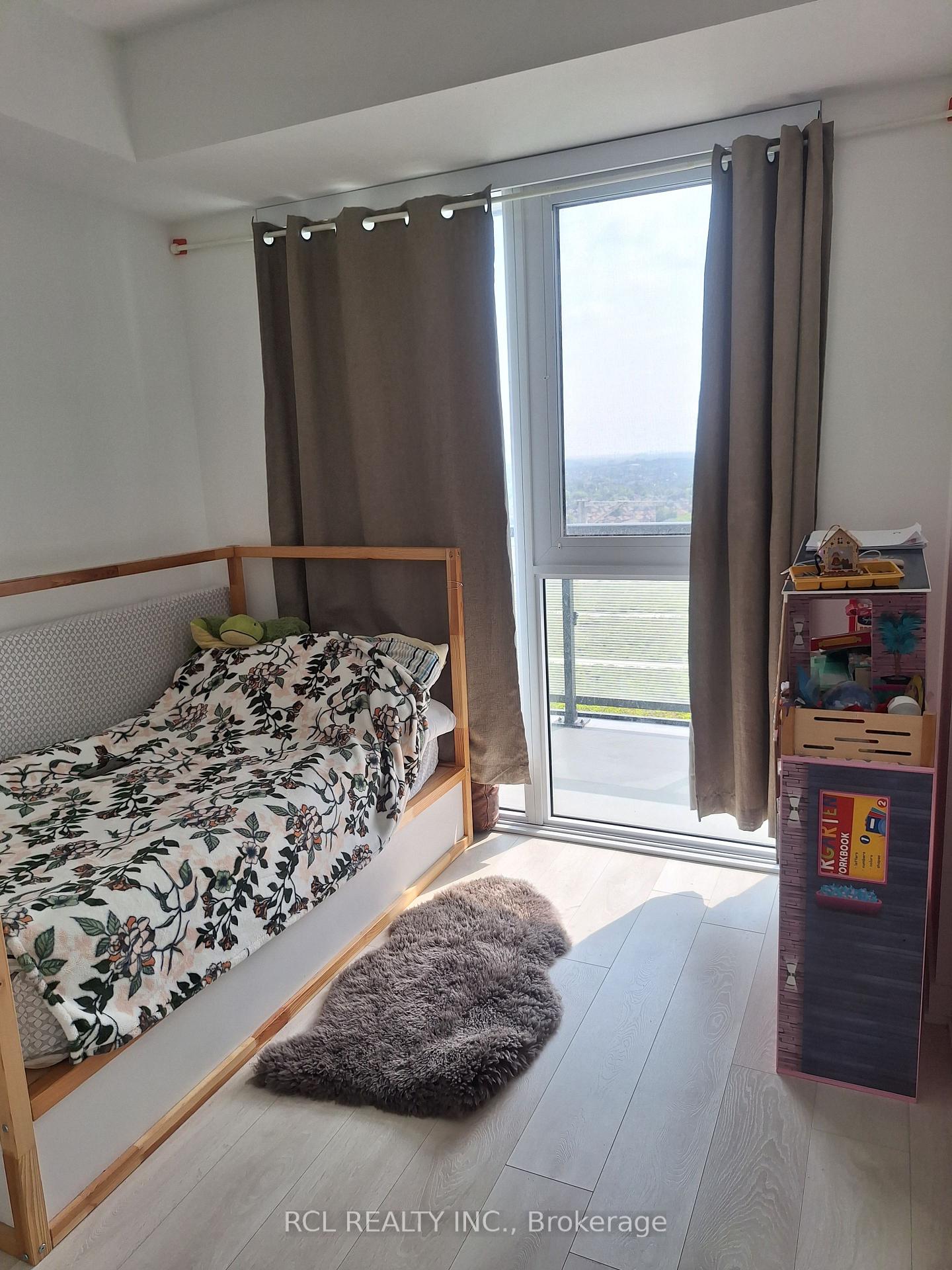 Photo 7 of Unit 1806, 85 Oneida Crescent, Richmond Hill, Langstaff — HOMEH
