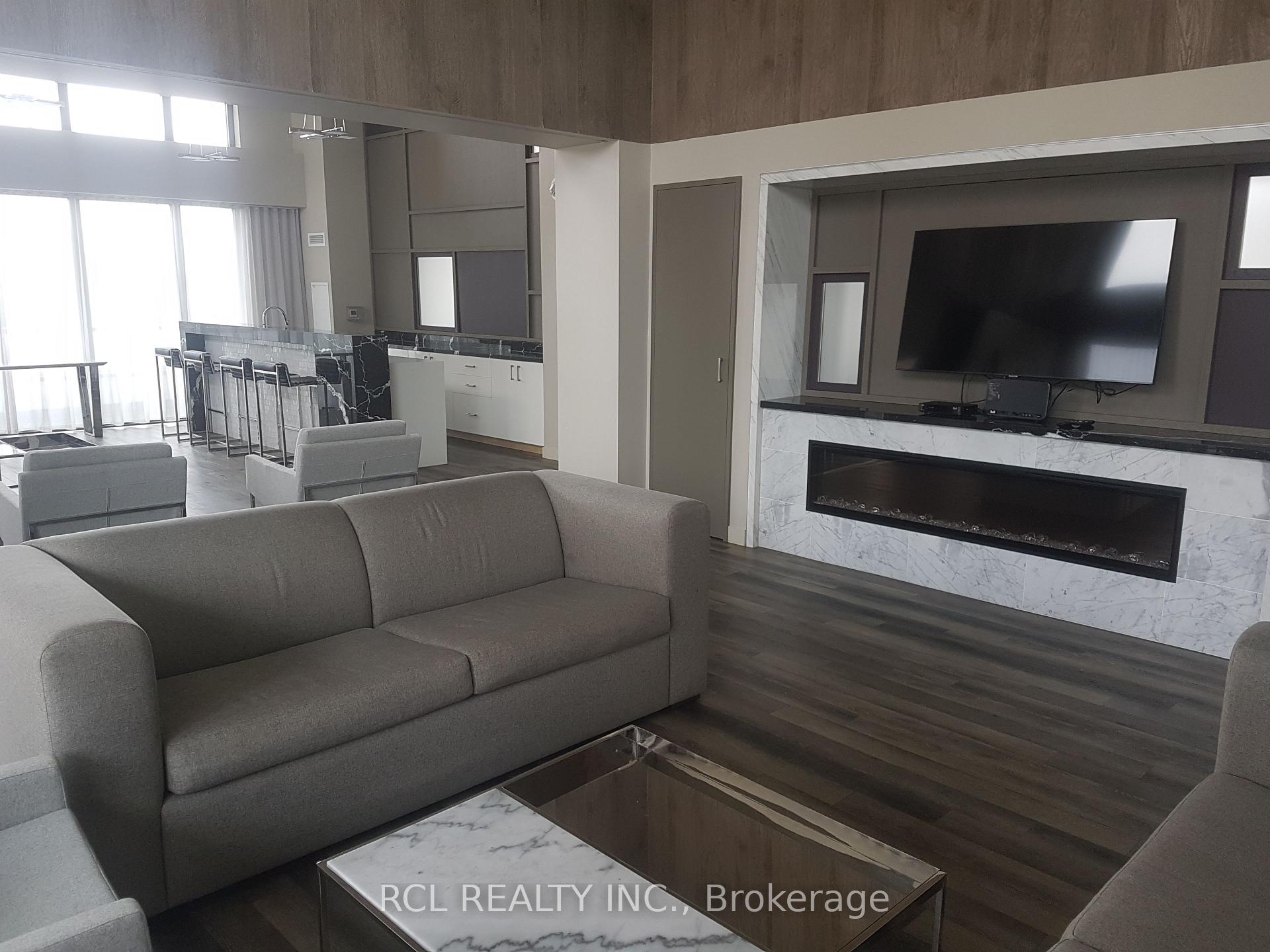 Photo 16 of Unit 1806, 85 Oneida Crescent, Richmond Hill, Langstaff — HOMEH
