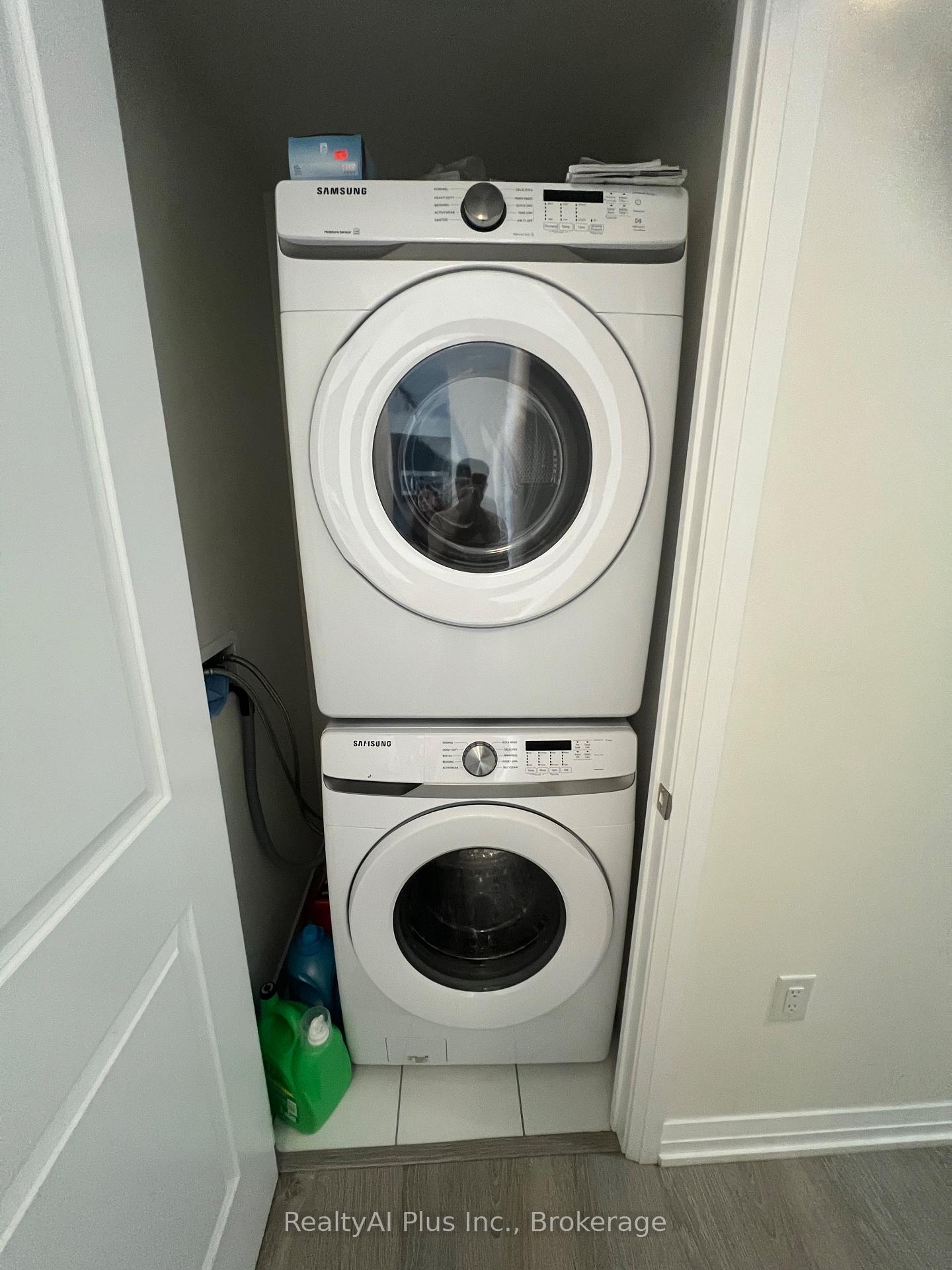 Photo 22 of Unit 804, 50 Thomas Riley Road, Etobicoke, Islington-City Centre West — HOMEH