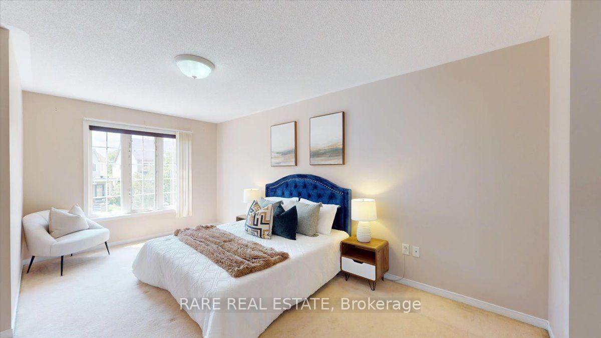 Photo 13 of 1825 Hobson Drive, Burlington, Uptown — HOMEH