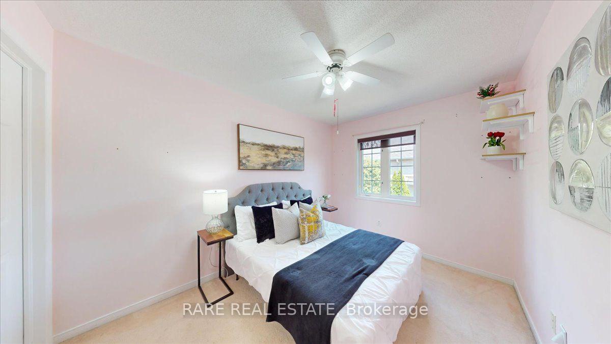 Photo 18 of 1825 Hobson Drive, Burlington, Uptown — HOMEH