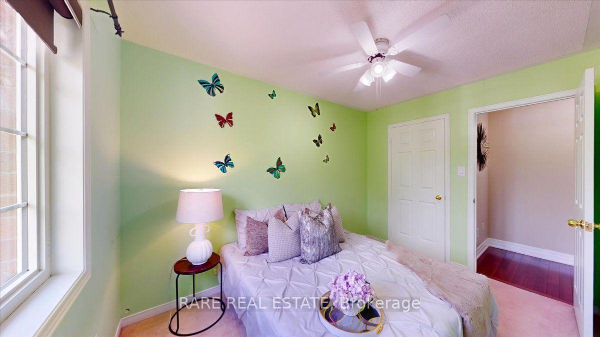 Photo 21 of 1825 Hobson Drive, Burlington, Uptown — HOMEH