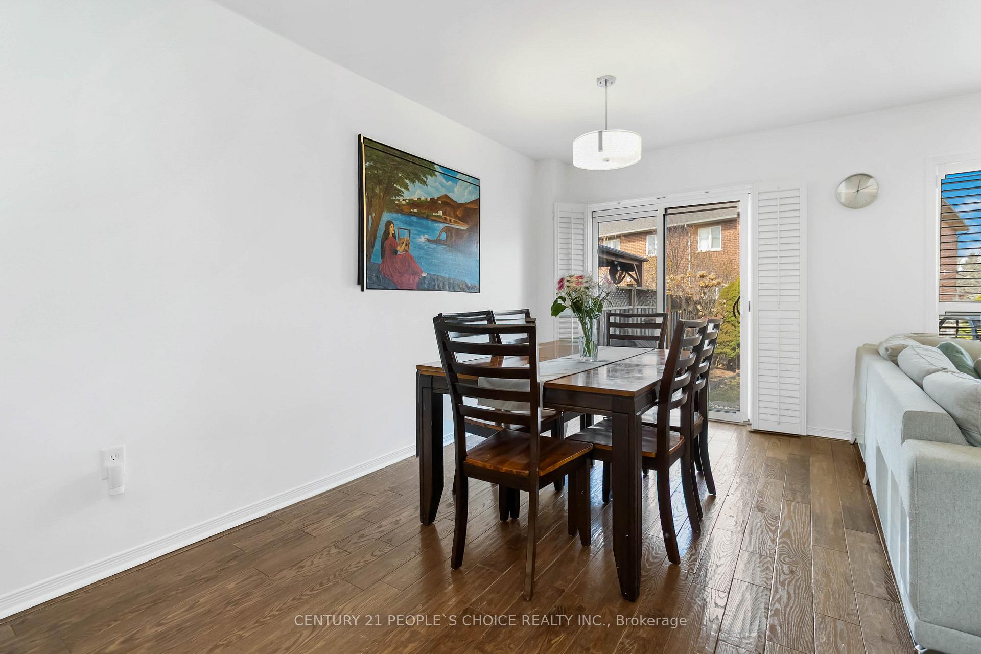 Photo 13 of 2145 Redstone Crescent, Oakville, Westmount — HOMEH