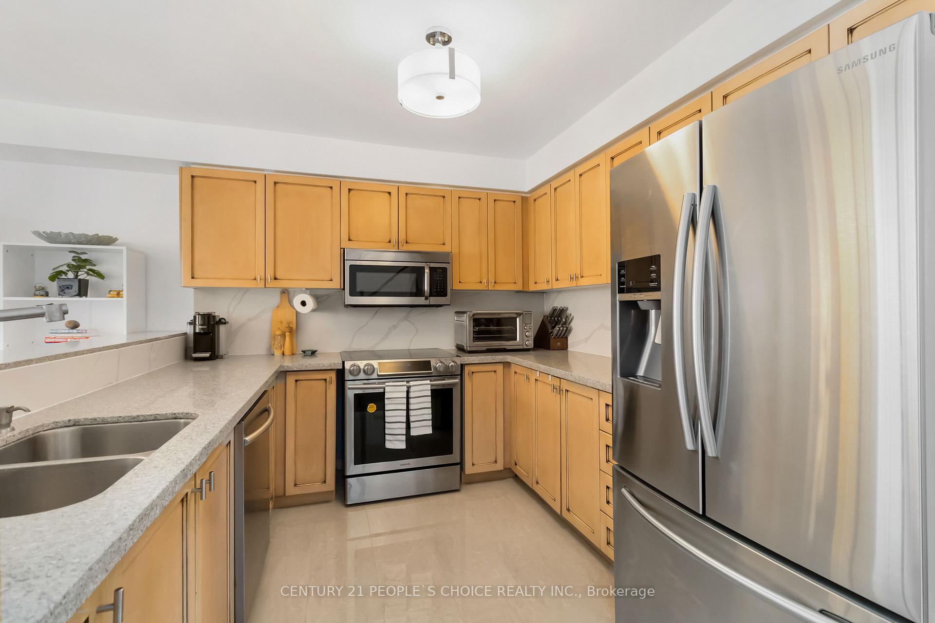 Photo 16 of 2145 Redstone Crescent, Oakville, Westmount — HOMEH