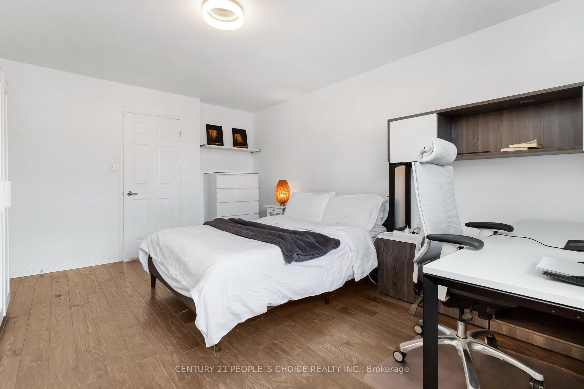 Photo 28 of 2145 Redstone Crescent, Oakville, Westmount — HOMEH