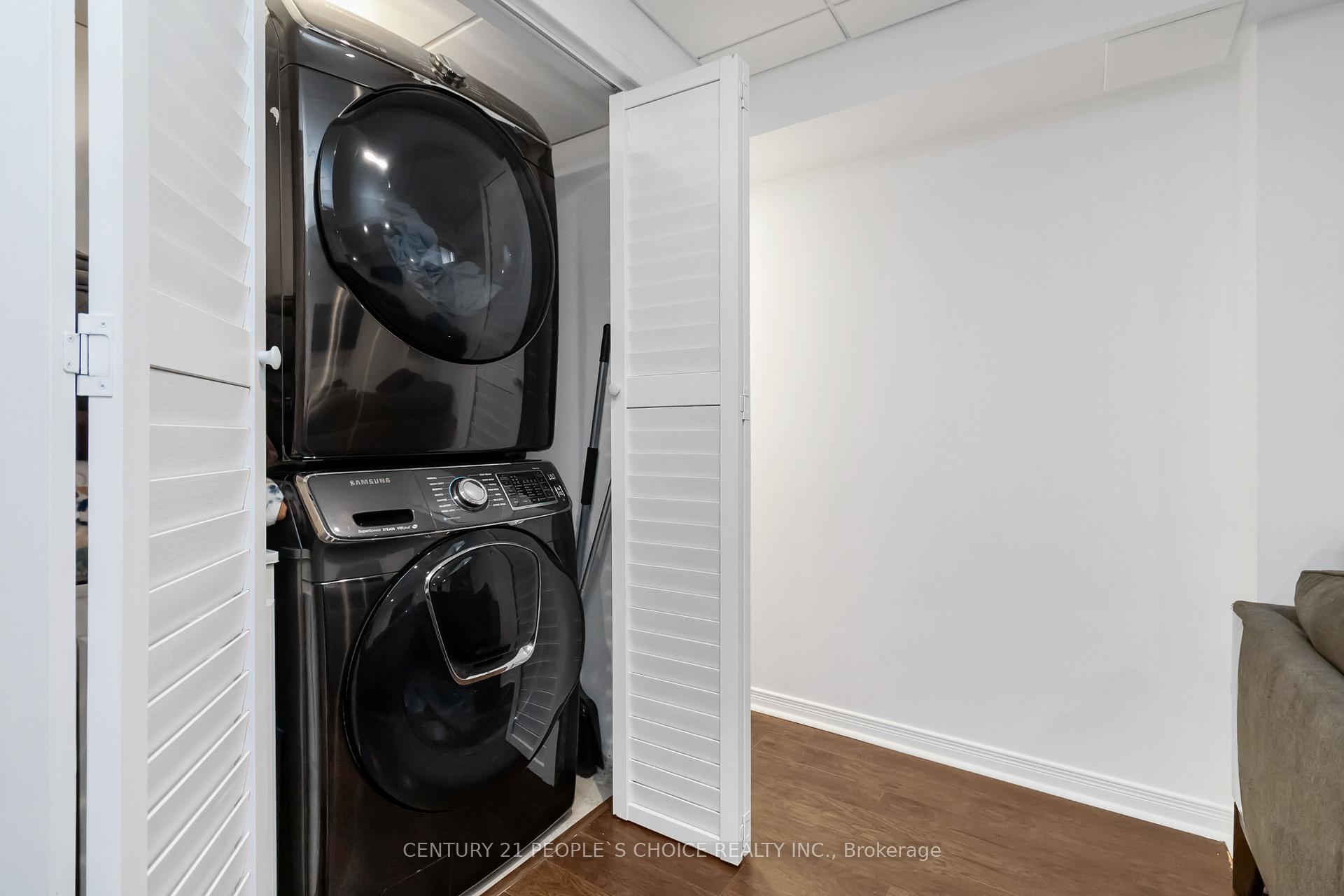 Photo 35 of 2145 Redstone Crescent, Oakville, Westmount — HOMEH